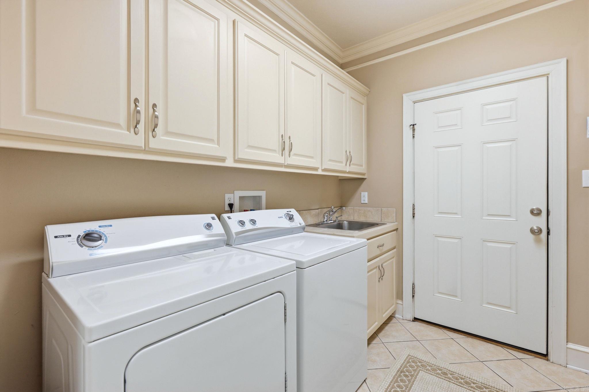 OAKBROOKE - Residential