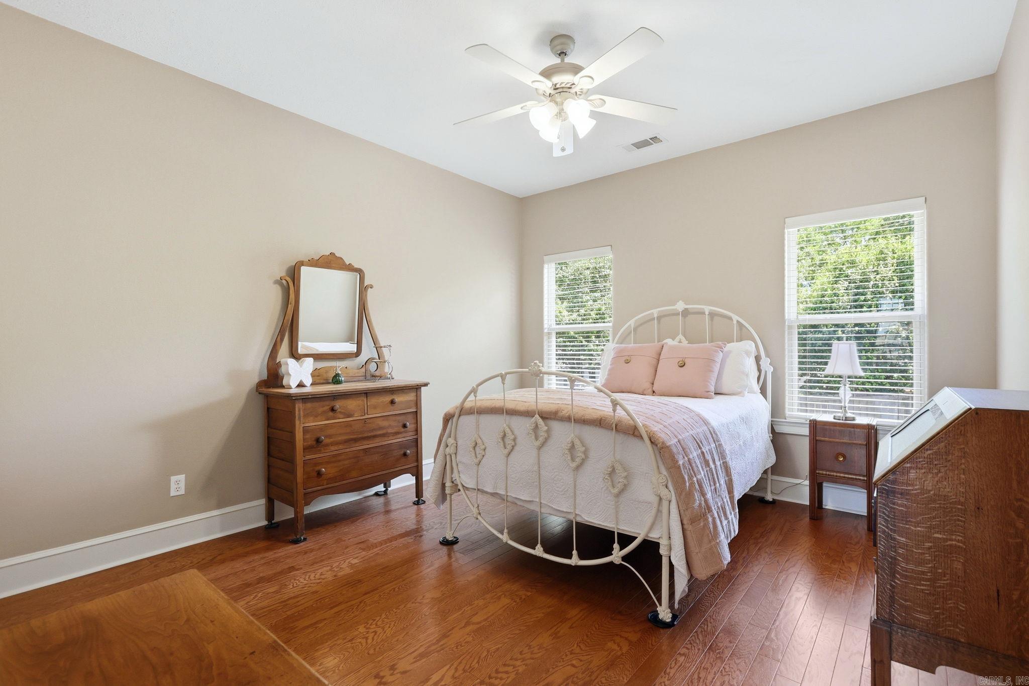 OAKBROOKE - Residential