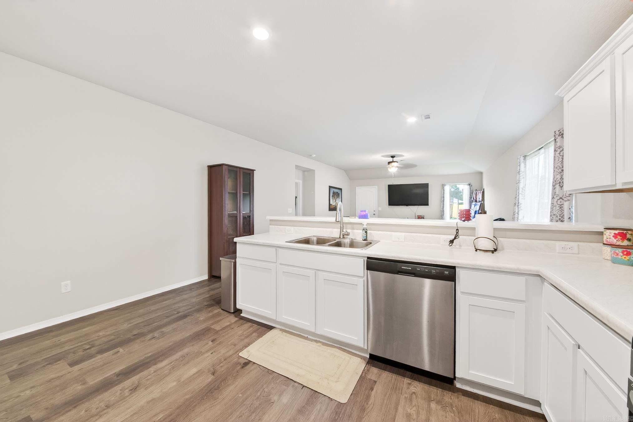 STAGECOACH MEADOWS - Residential
