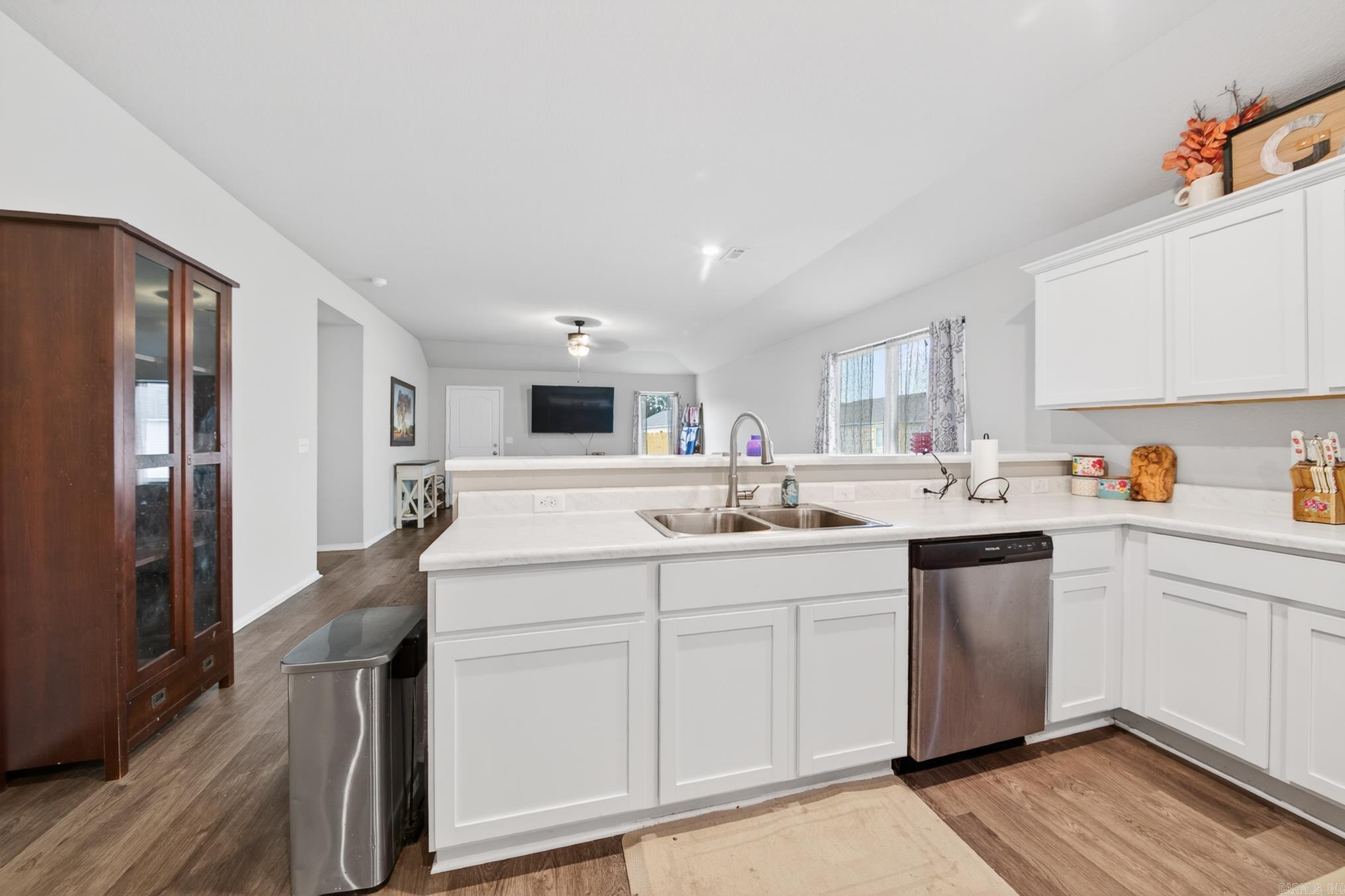 STAGECOACH MEADOWS - Residential