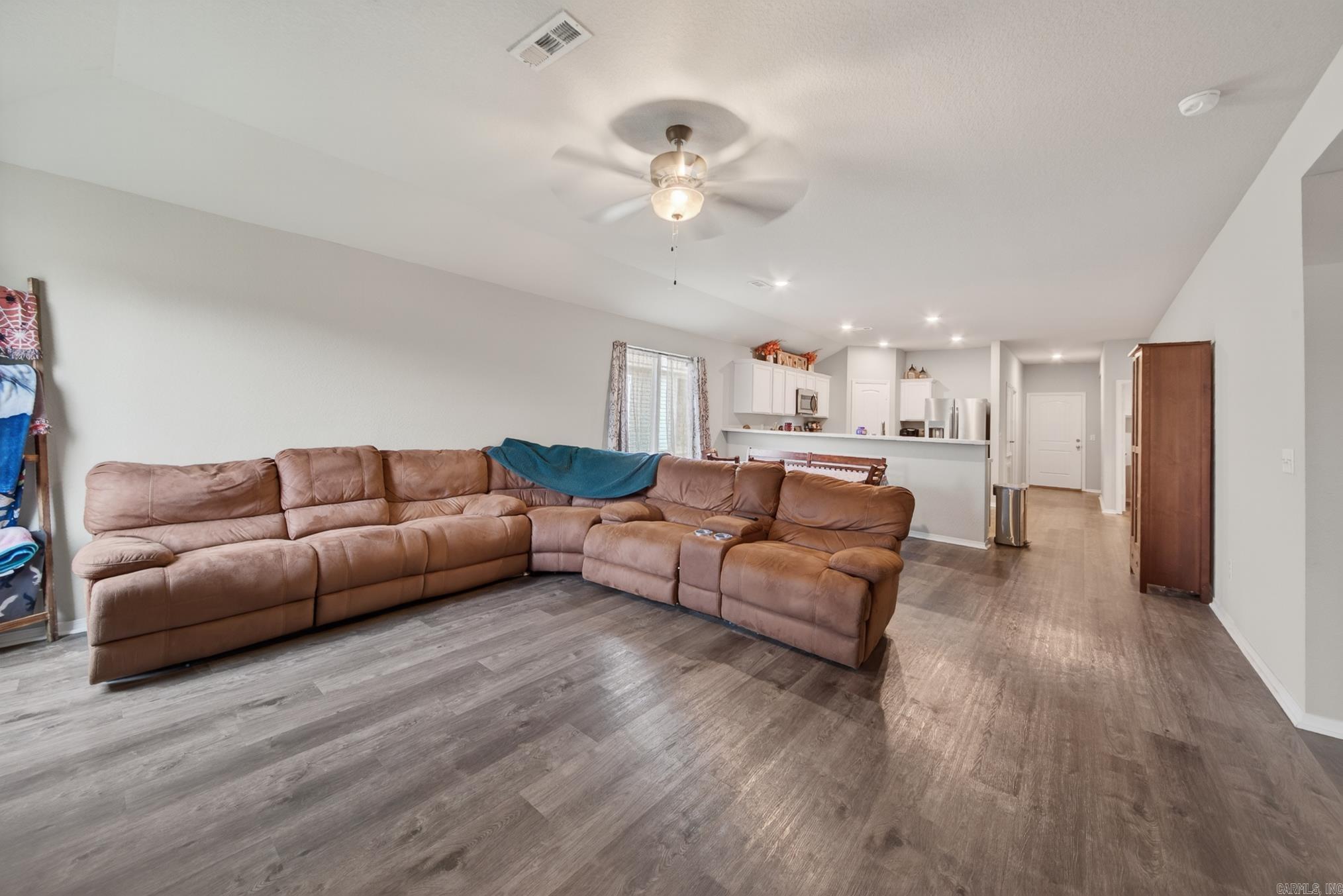 STAGECOACH MEADOWS - Residential