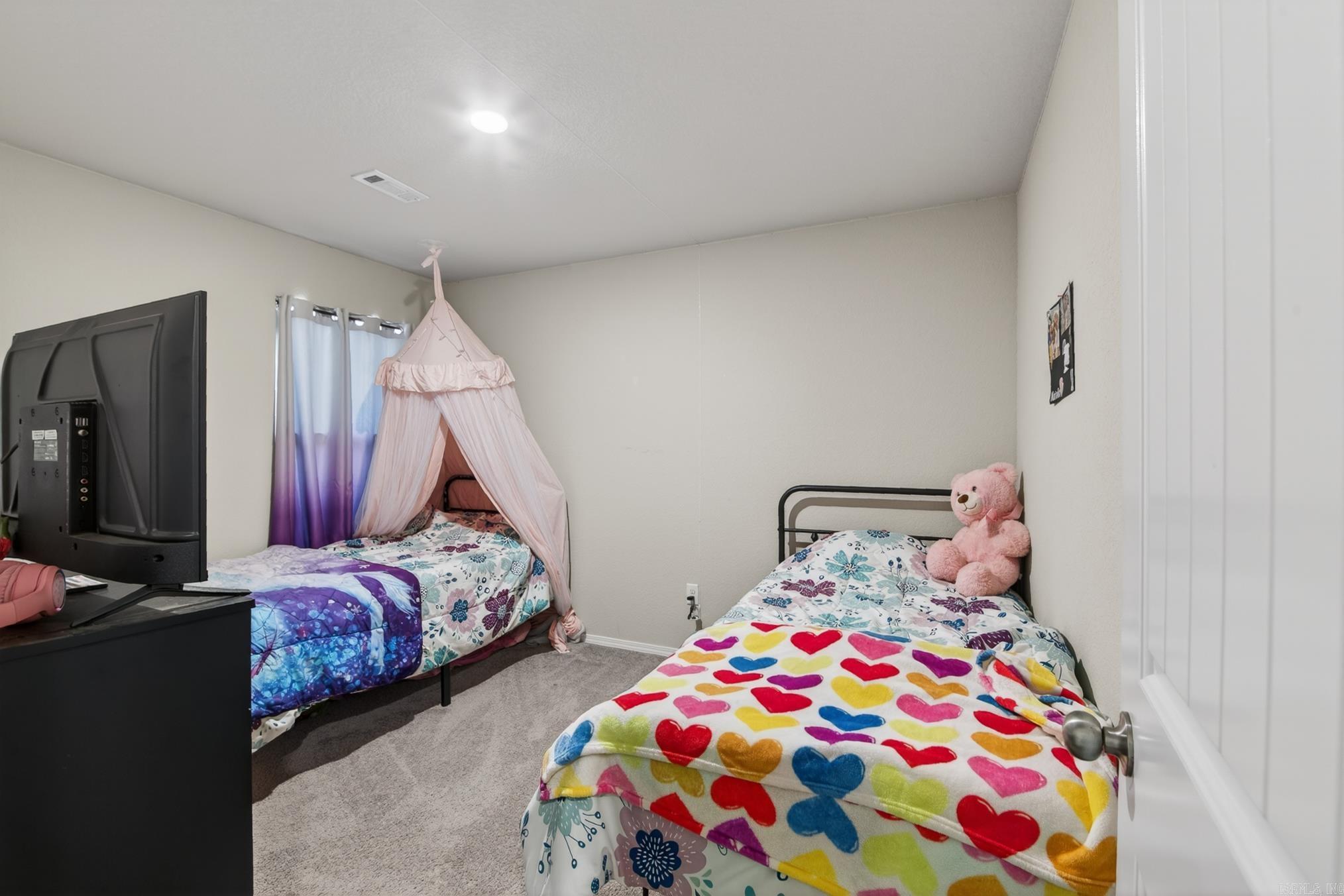 STAGECOACH MEADOWS - Residential