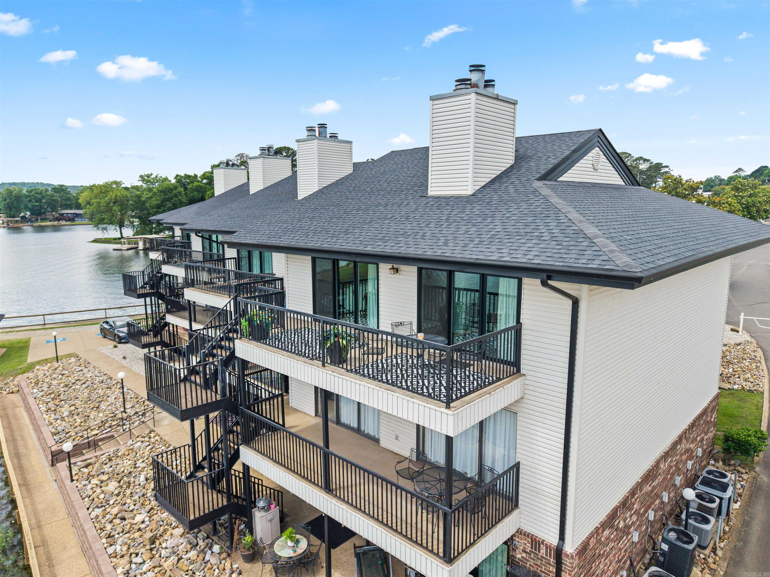 EMERALD ISLE HPR - Residential