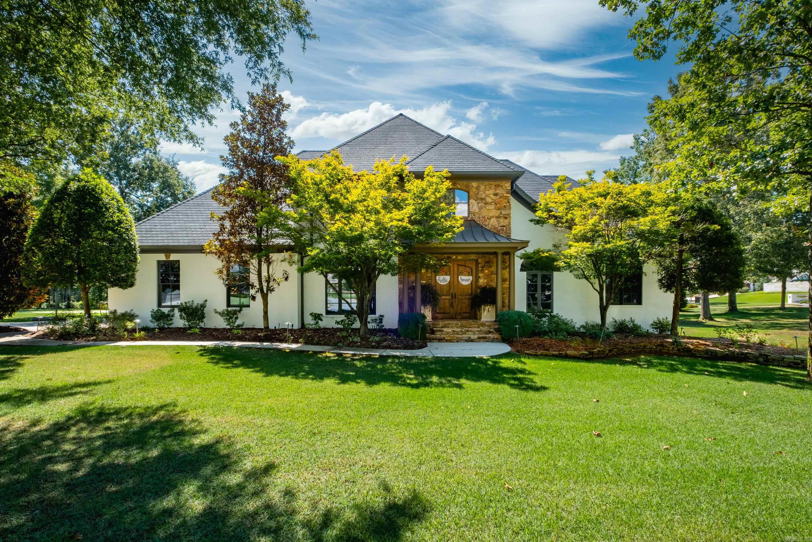 CHENAL VALLEY SOLOGNE CIRCLE - Residential