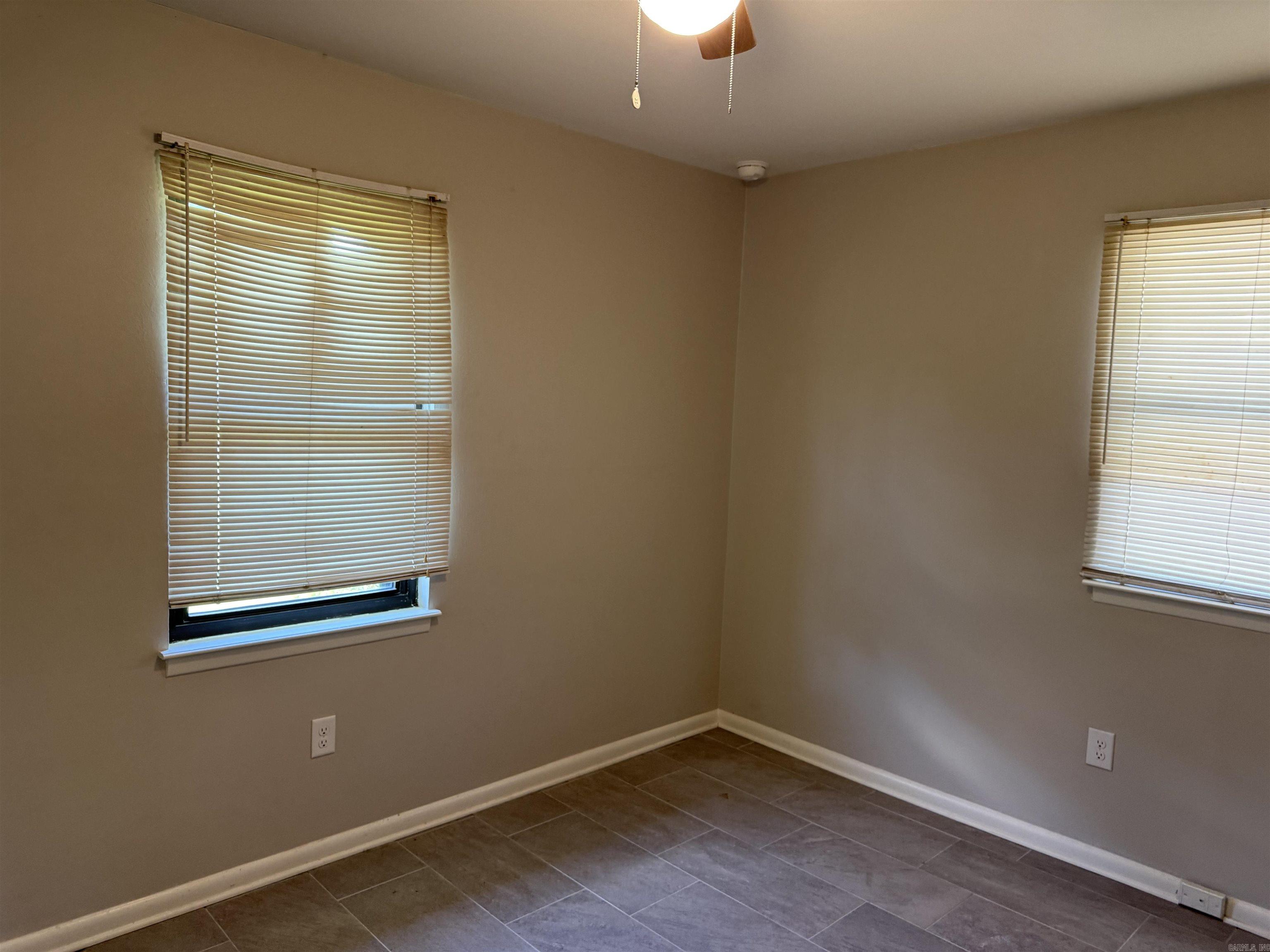 Country Club to Jacksonville - Residential Lease