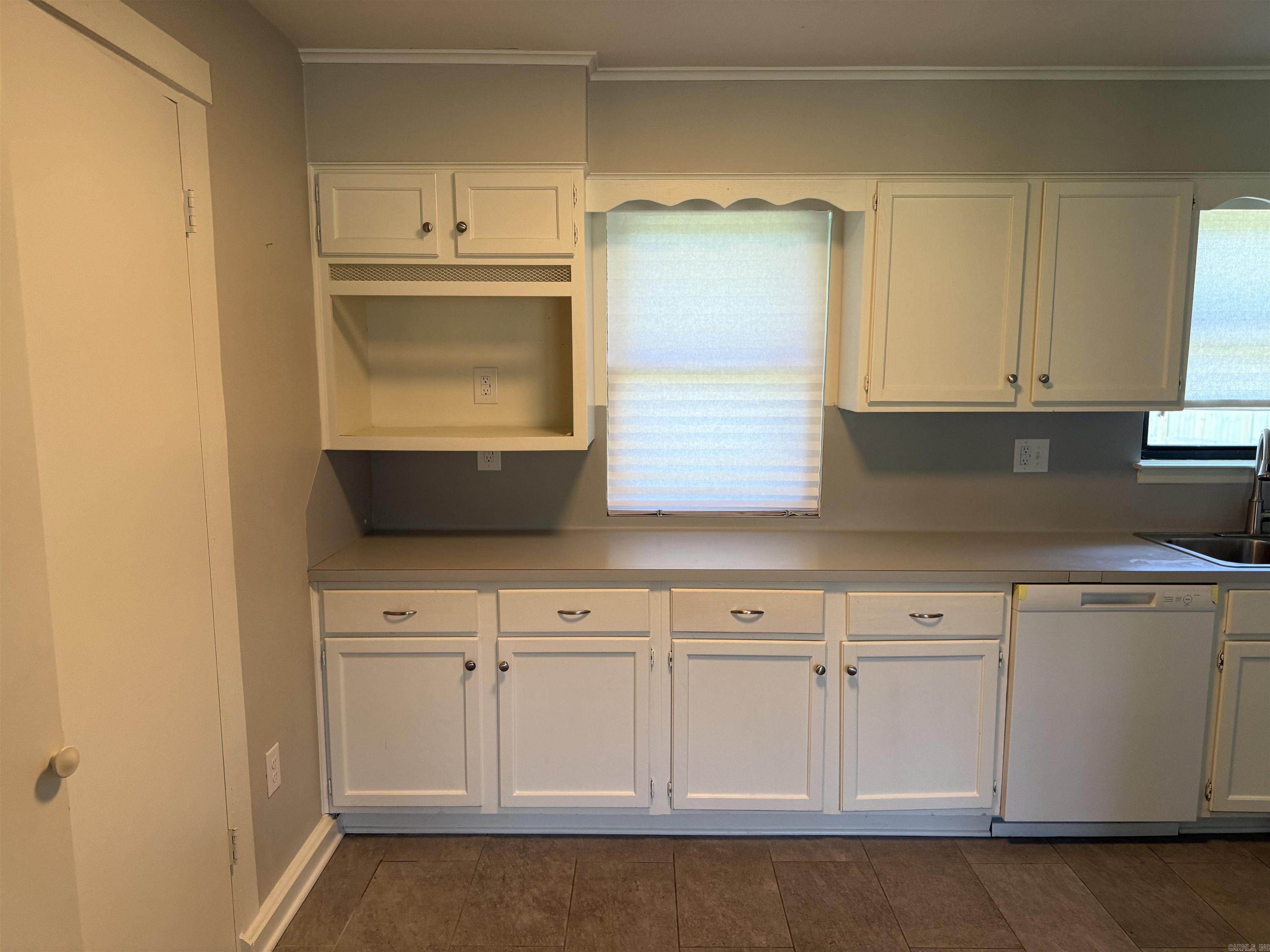 Country Club to Jacksonville - Residential Lease