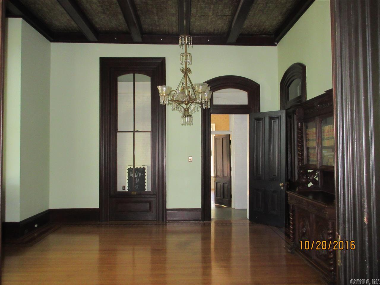 CITY OF LR L1 - Residential