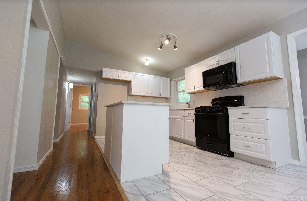 MEADOWCLIFF - Residential