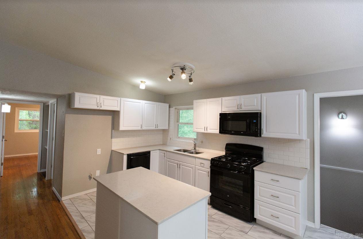 MEADOWCLIFF - Residential
