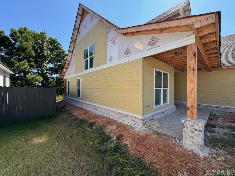 MIDTOWN BRYANT - Residential