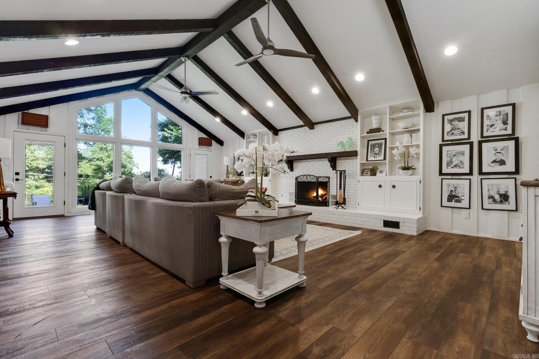 IDYLWOOD - Residential