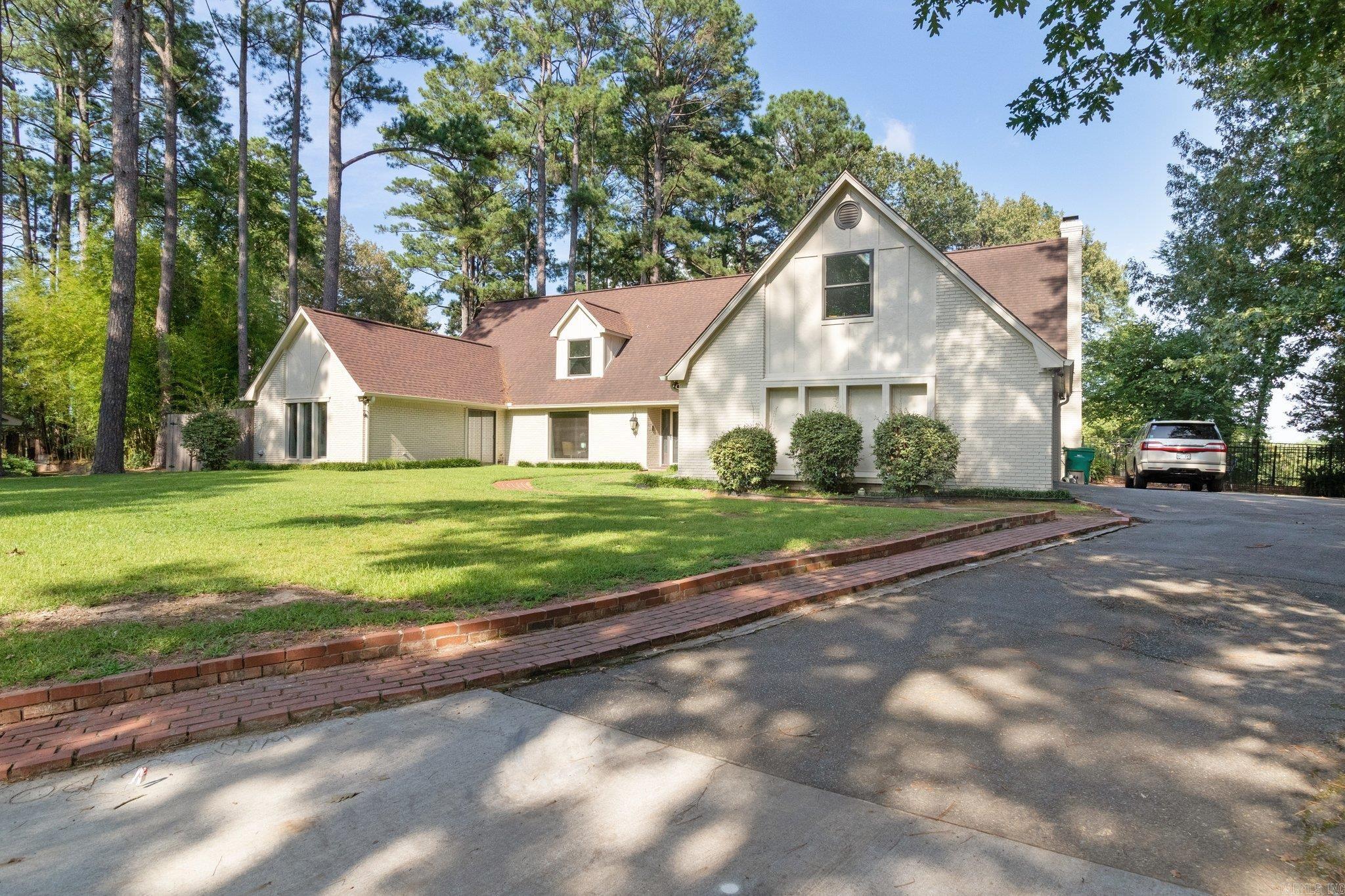 IDYLWOOD - Residential