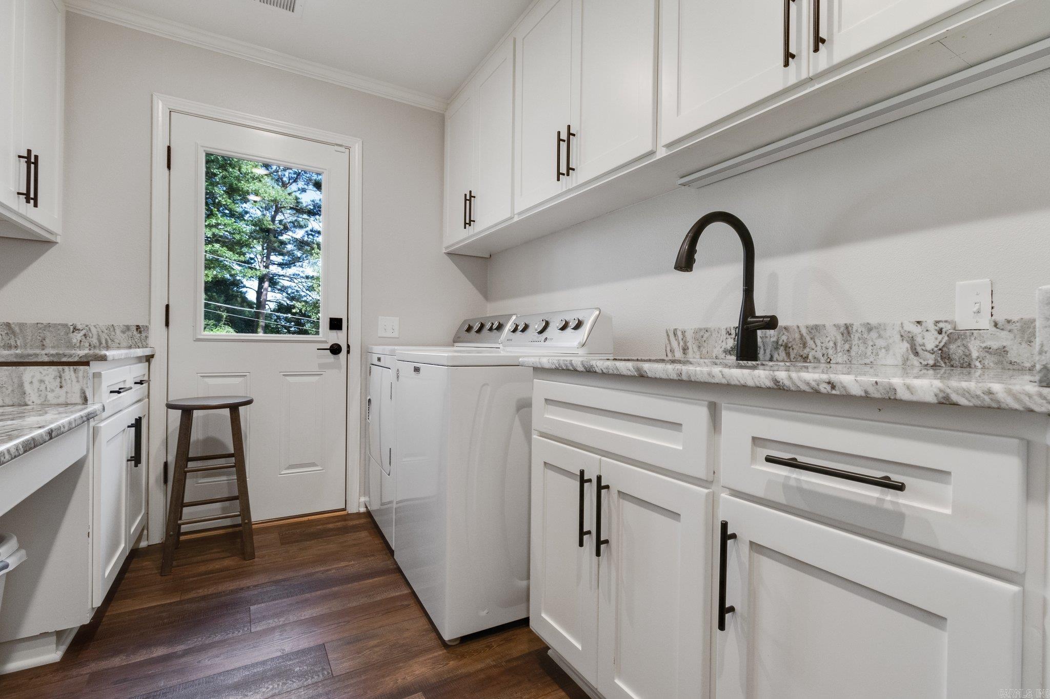 IDYLWOOD - Residential