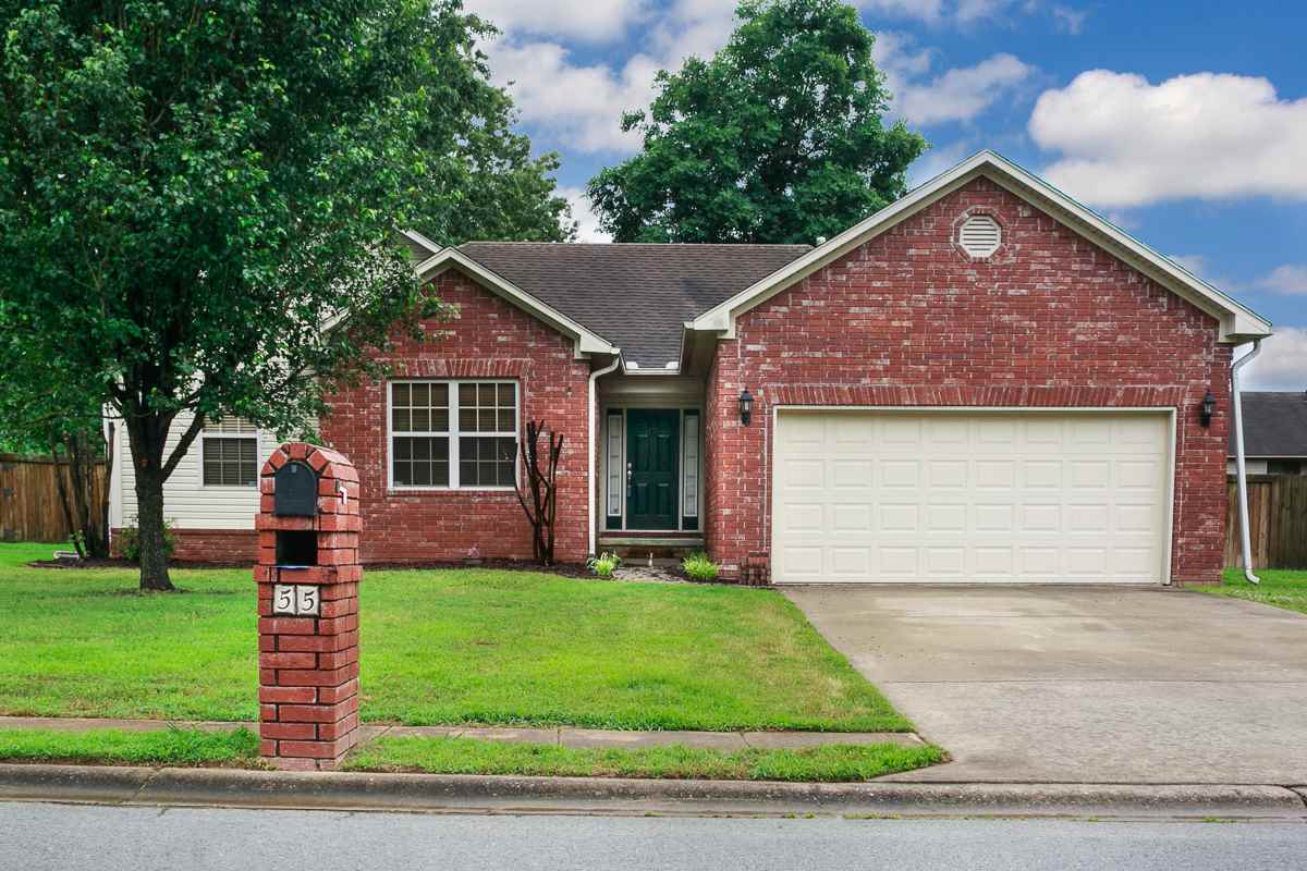 Unique plan with big living room and corner fireplace.  Great kitchen with movable center island and lots of cabinetry. Refrigerator stays. Split bedroom plan. Half bath is great also! Master bedroom and bathroom features jetted bathtub and separate shower and big walk in closet. Plus a bay window area! Fenced back yard with shade trees! New air conditioner in 2017 also!!  Move in ready condition for your family! For comps, see agent notes