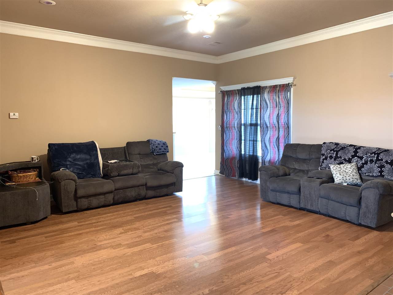 SUNSET VALLEY - Residential