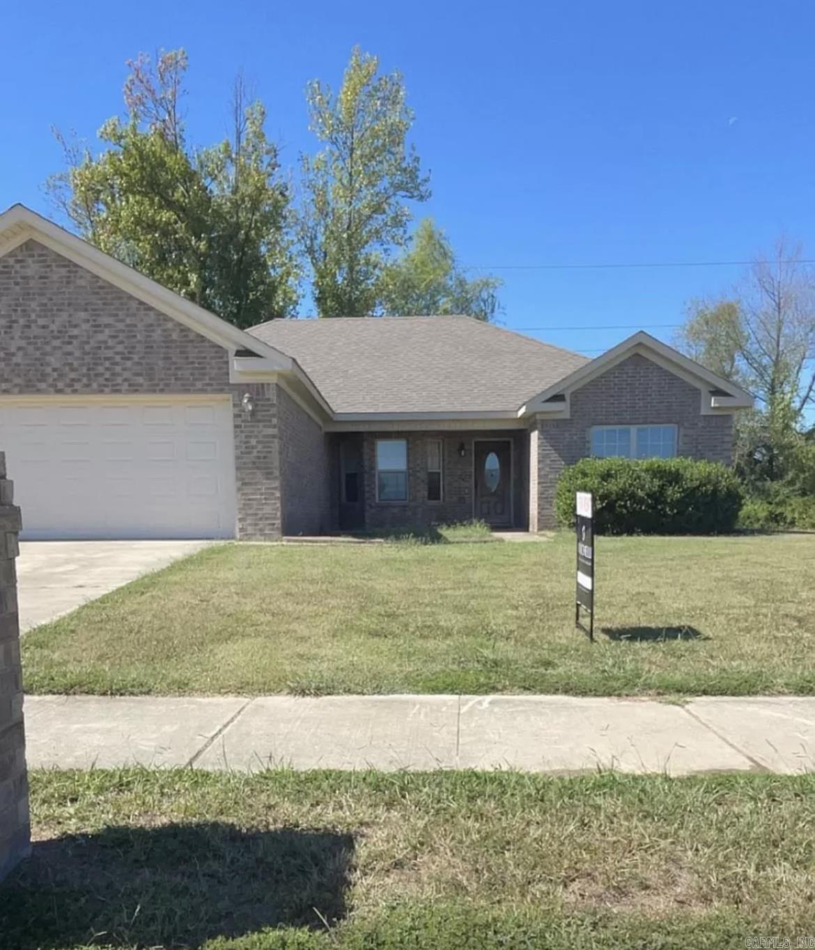 TRAMMEL ESTATES - Residential