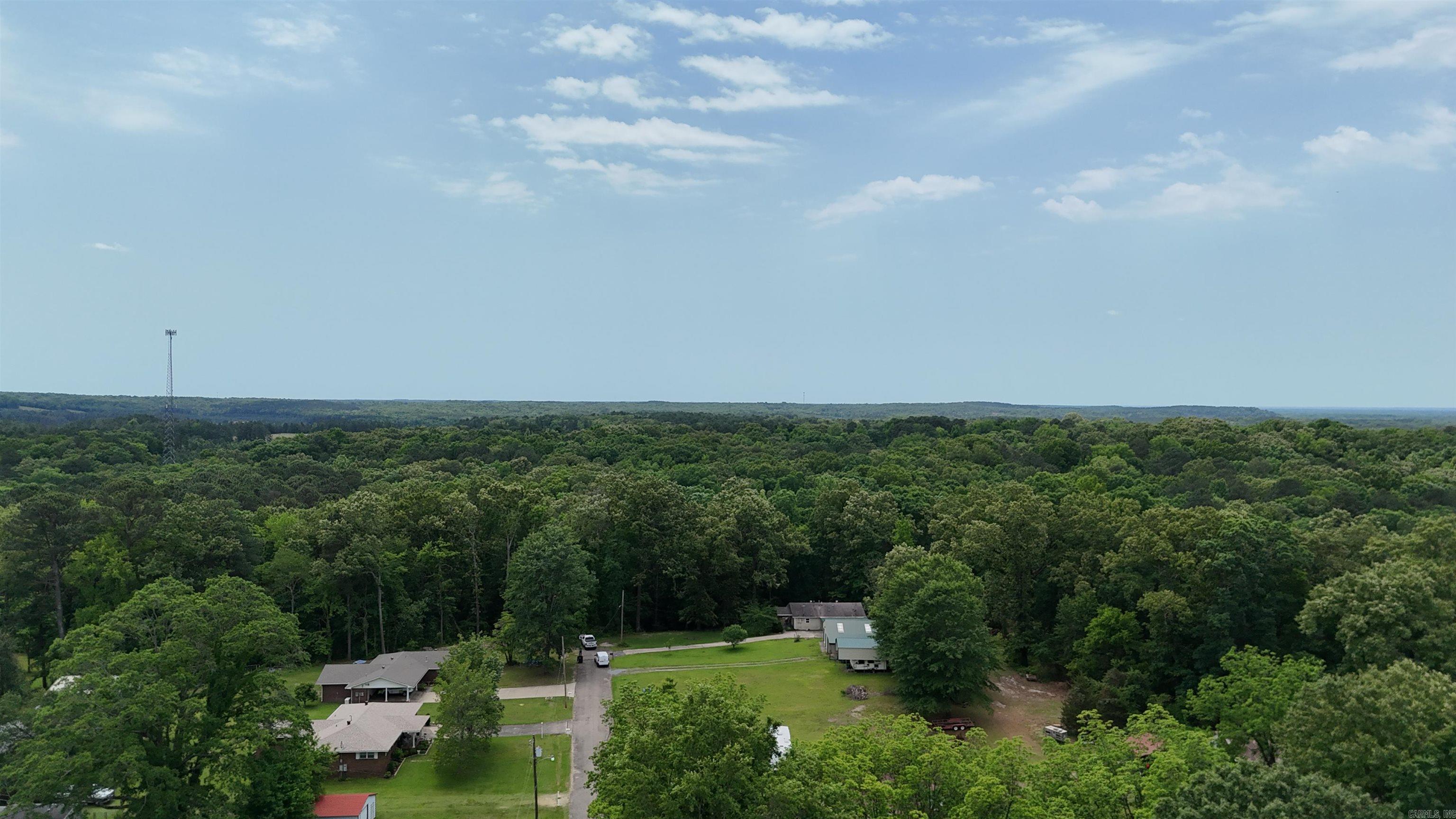 Great potential neighborhood development property located right off Edison Avenue between Bauxite and Benton.