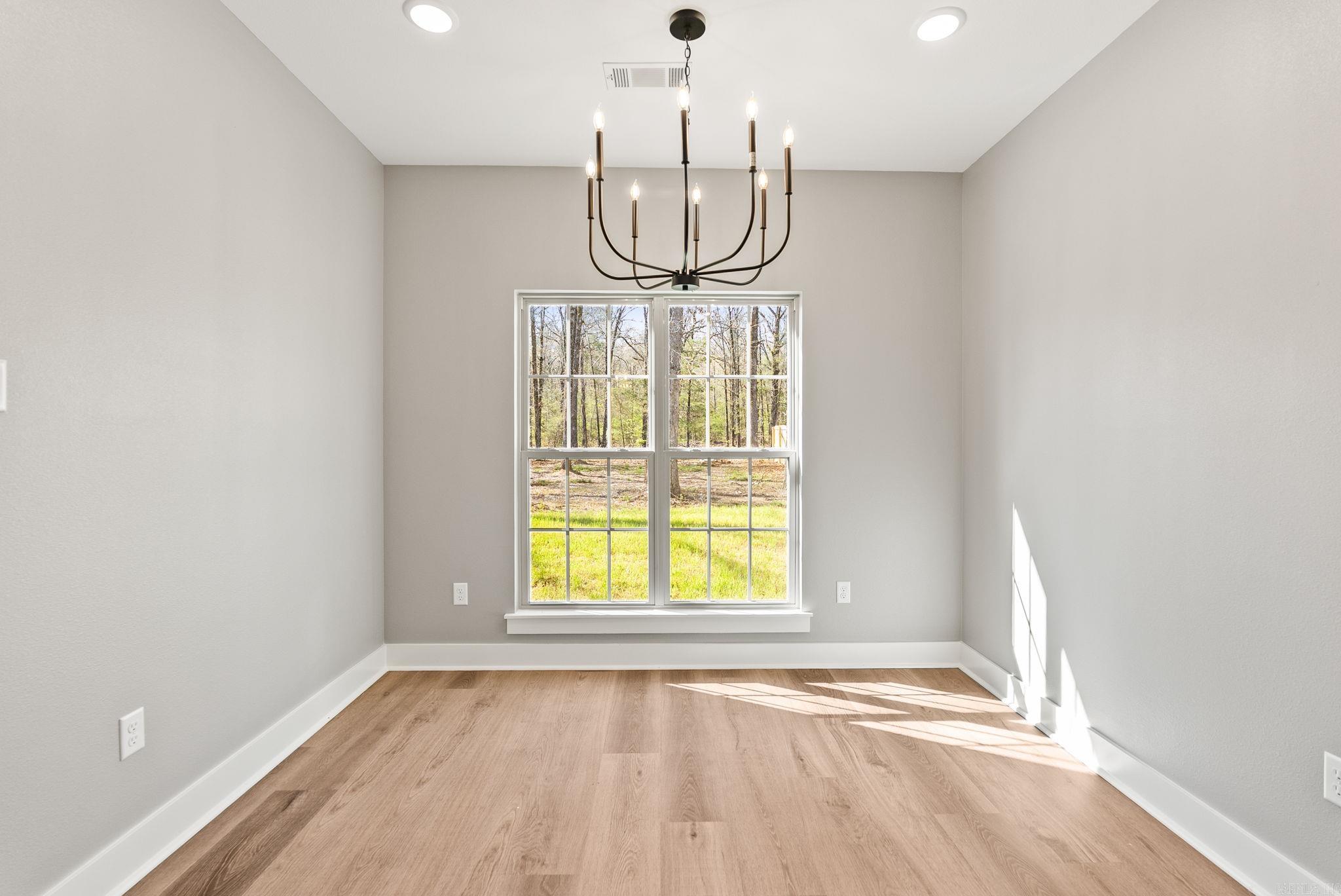 CARDINAL VALLEY - Residential