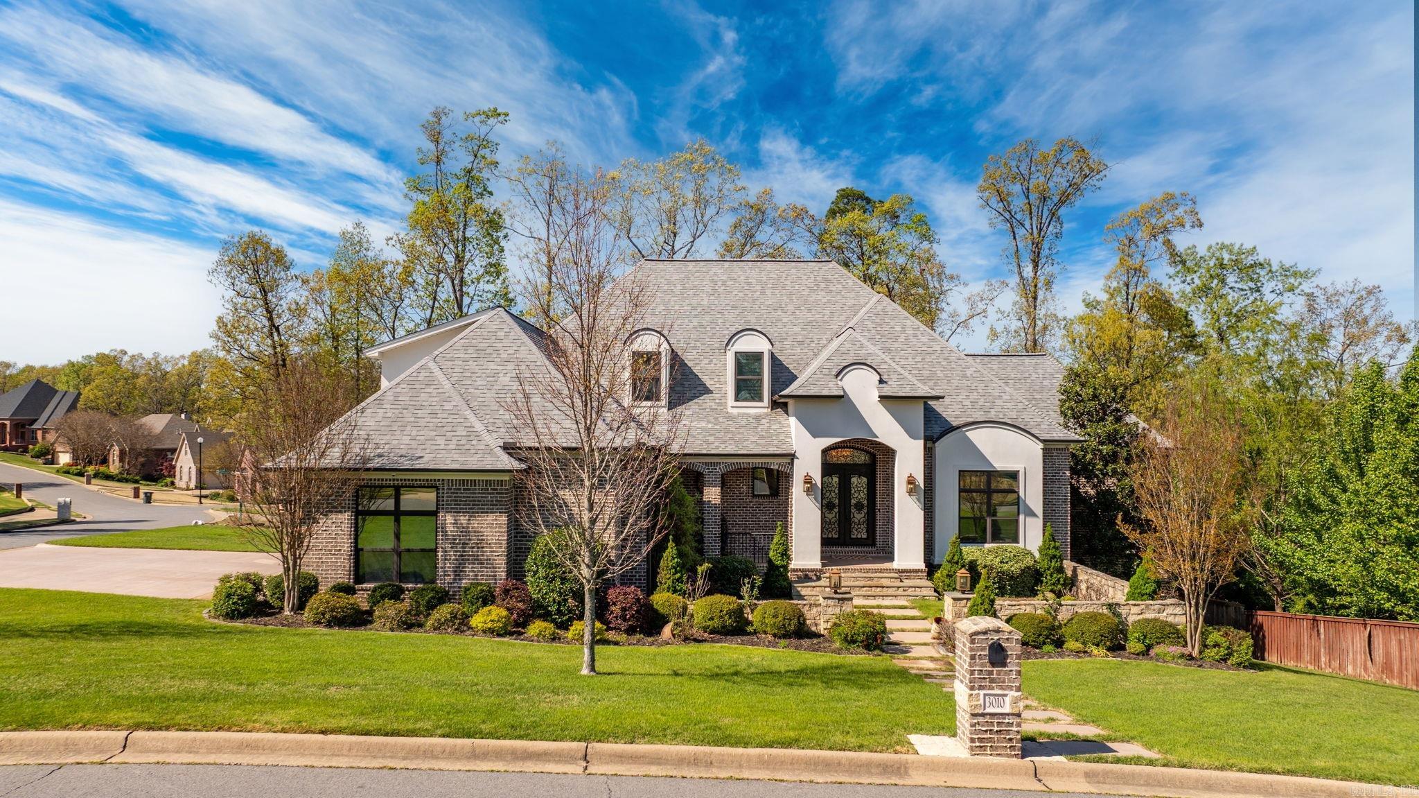 WOODLANDS EDGE - Residential