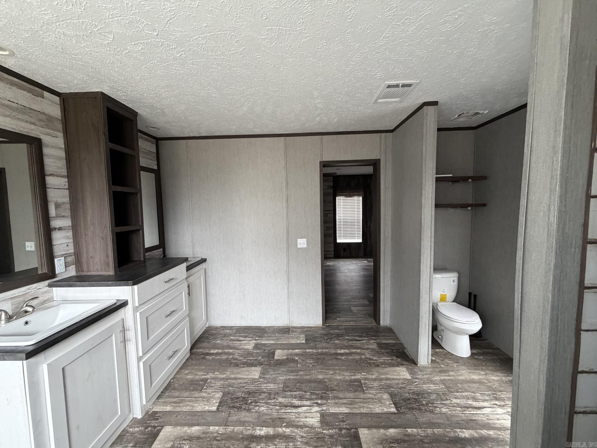 BRYANT HILLS - Residential