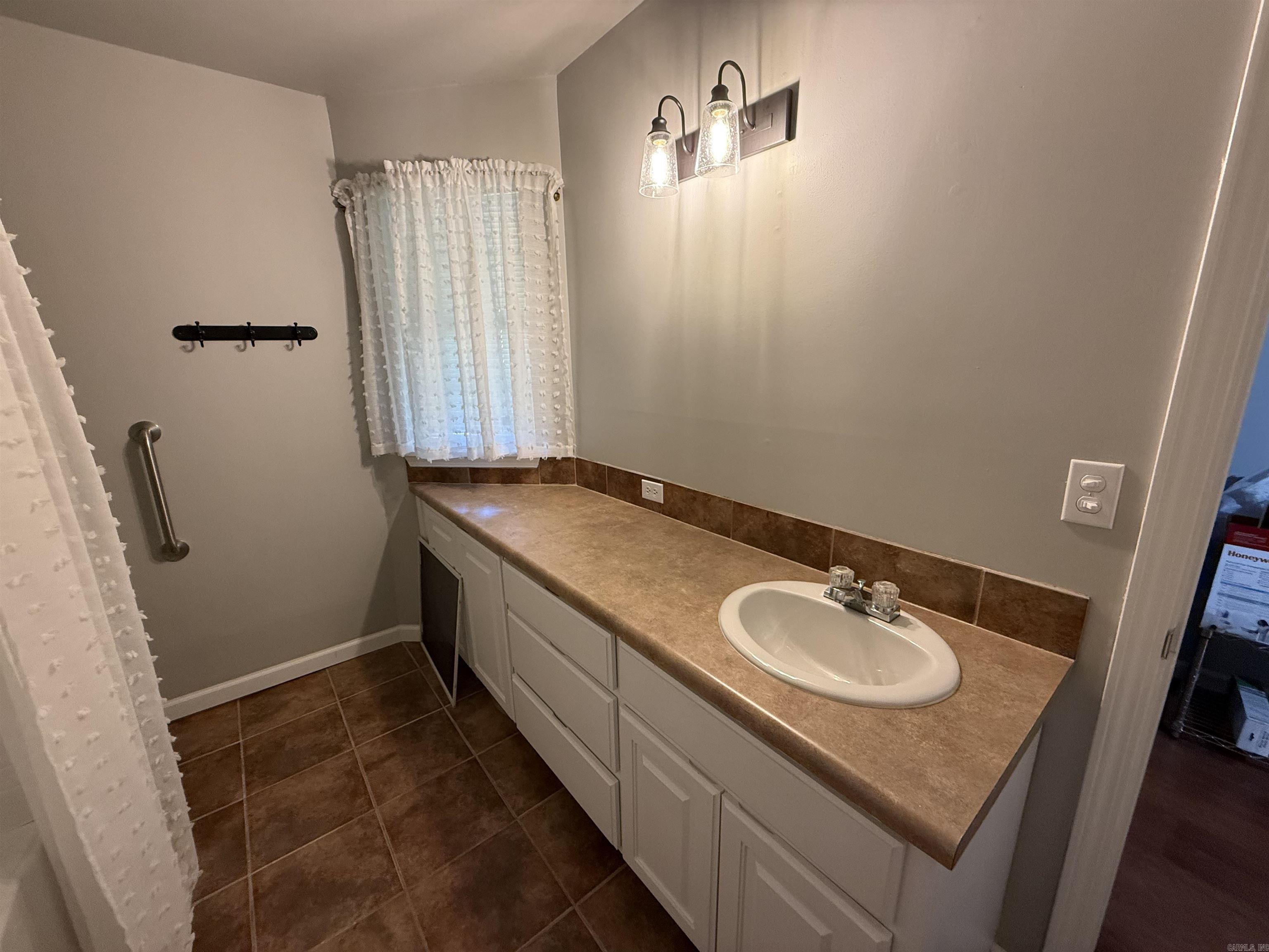 SUMMERHILL PLACE CONDOS - Residential