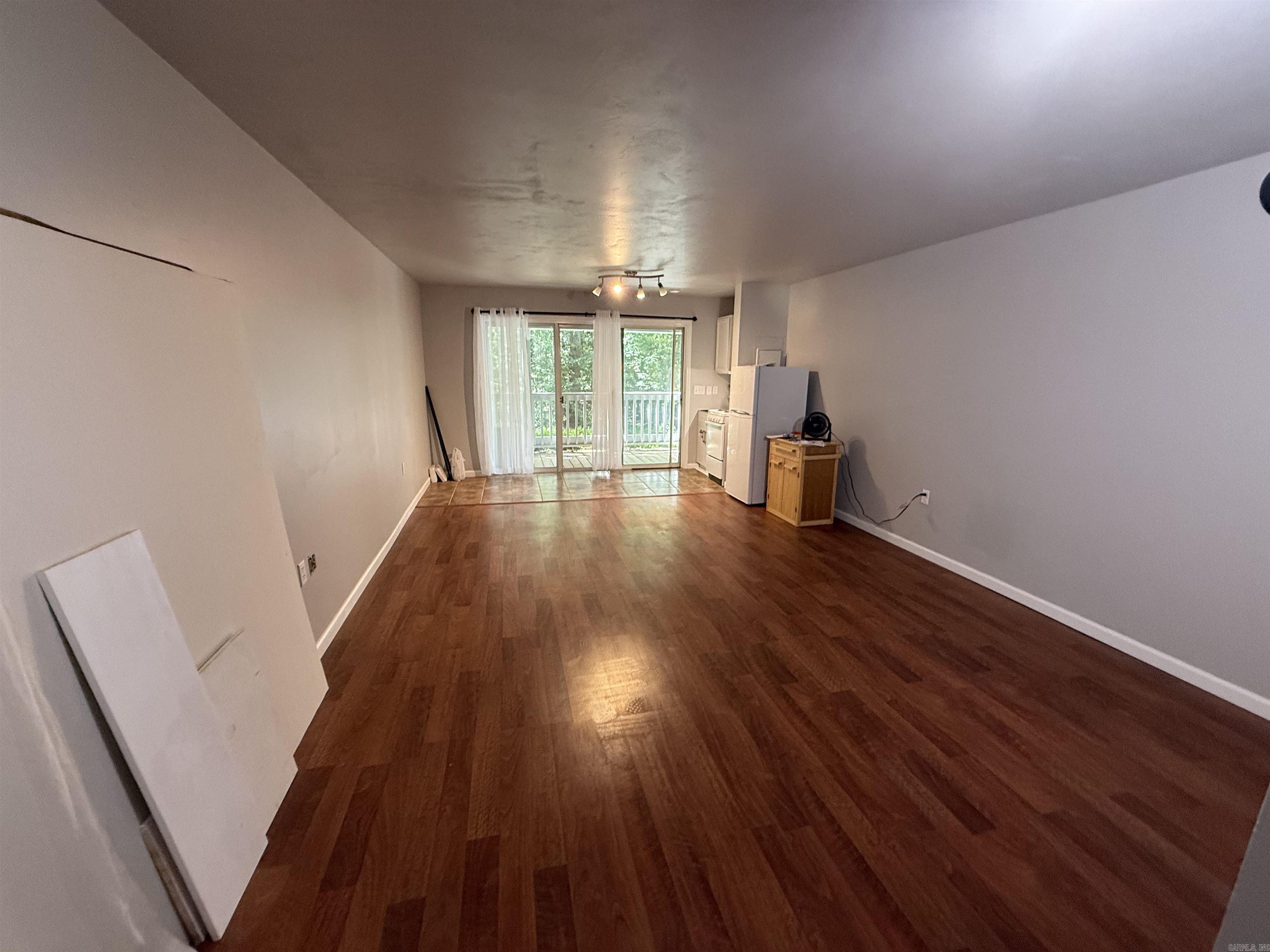 SUMMERHILL PLACE CONDOS - Residential