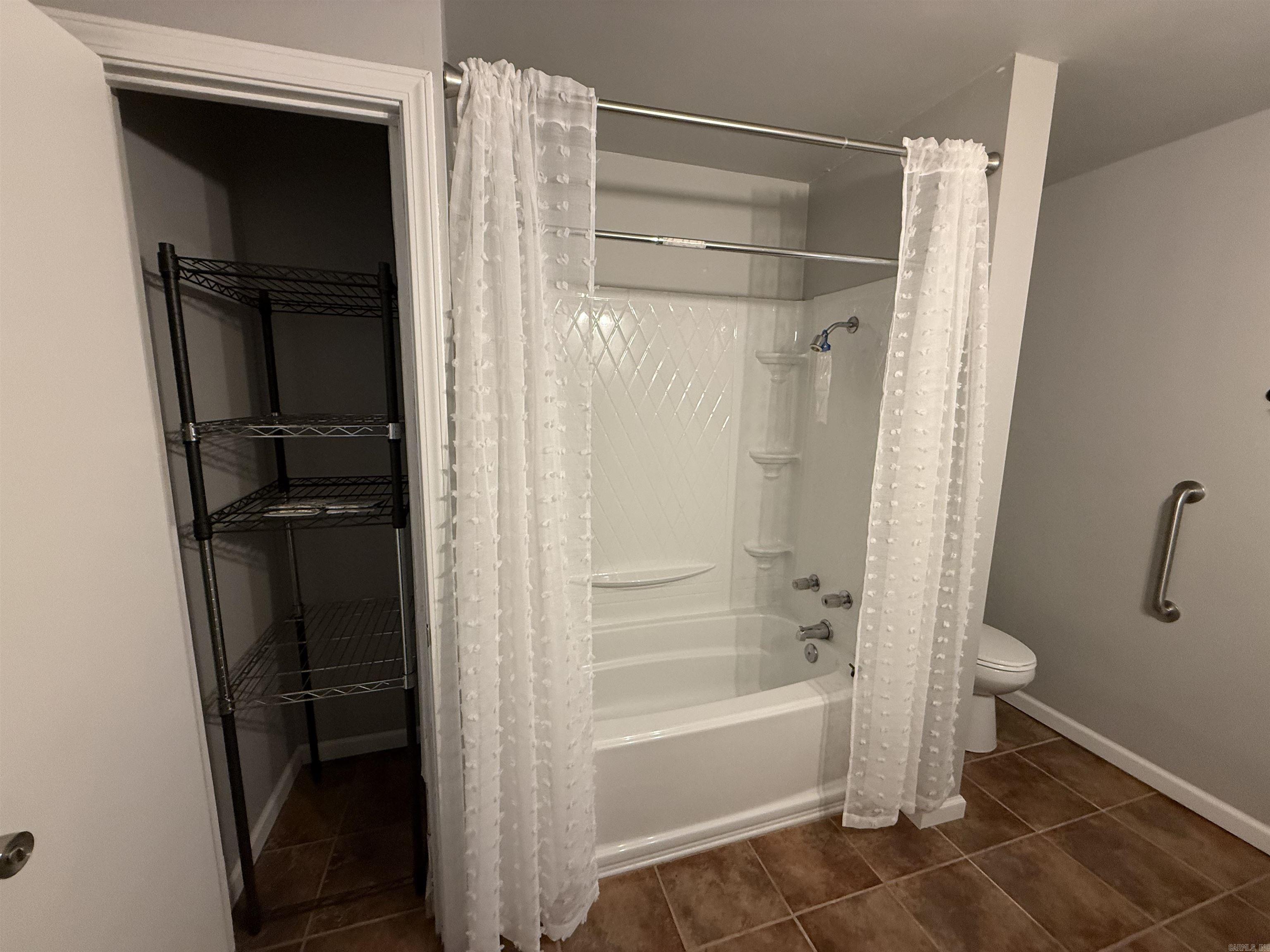 SUMMERHILL PLACE CONDOS - Residential