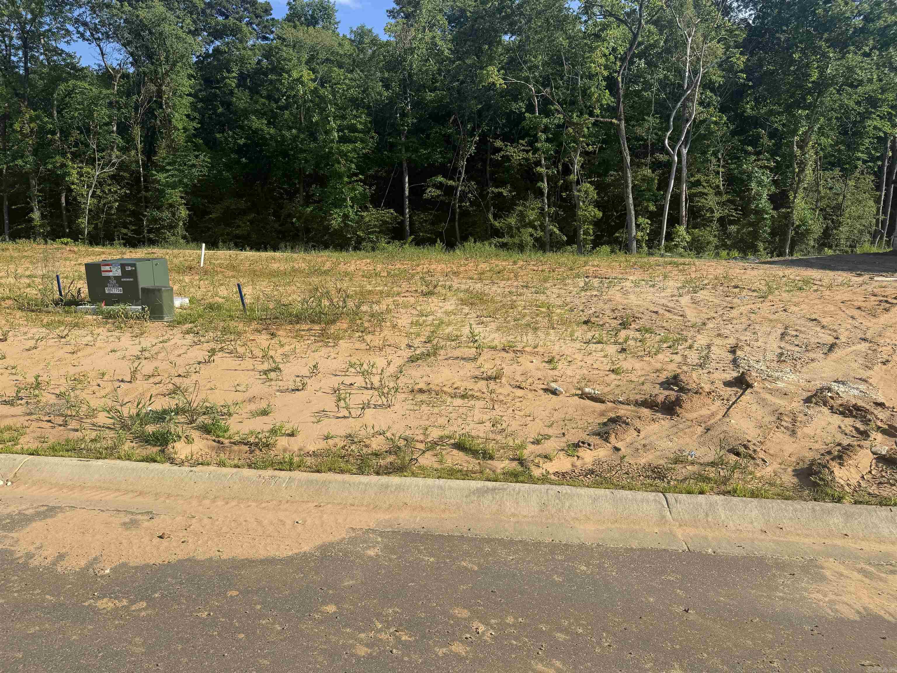 SOUTHRIDGE CROSSING PHASE I - Land