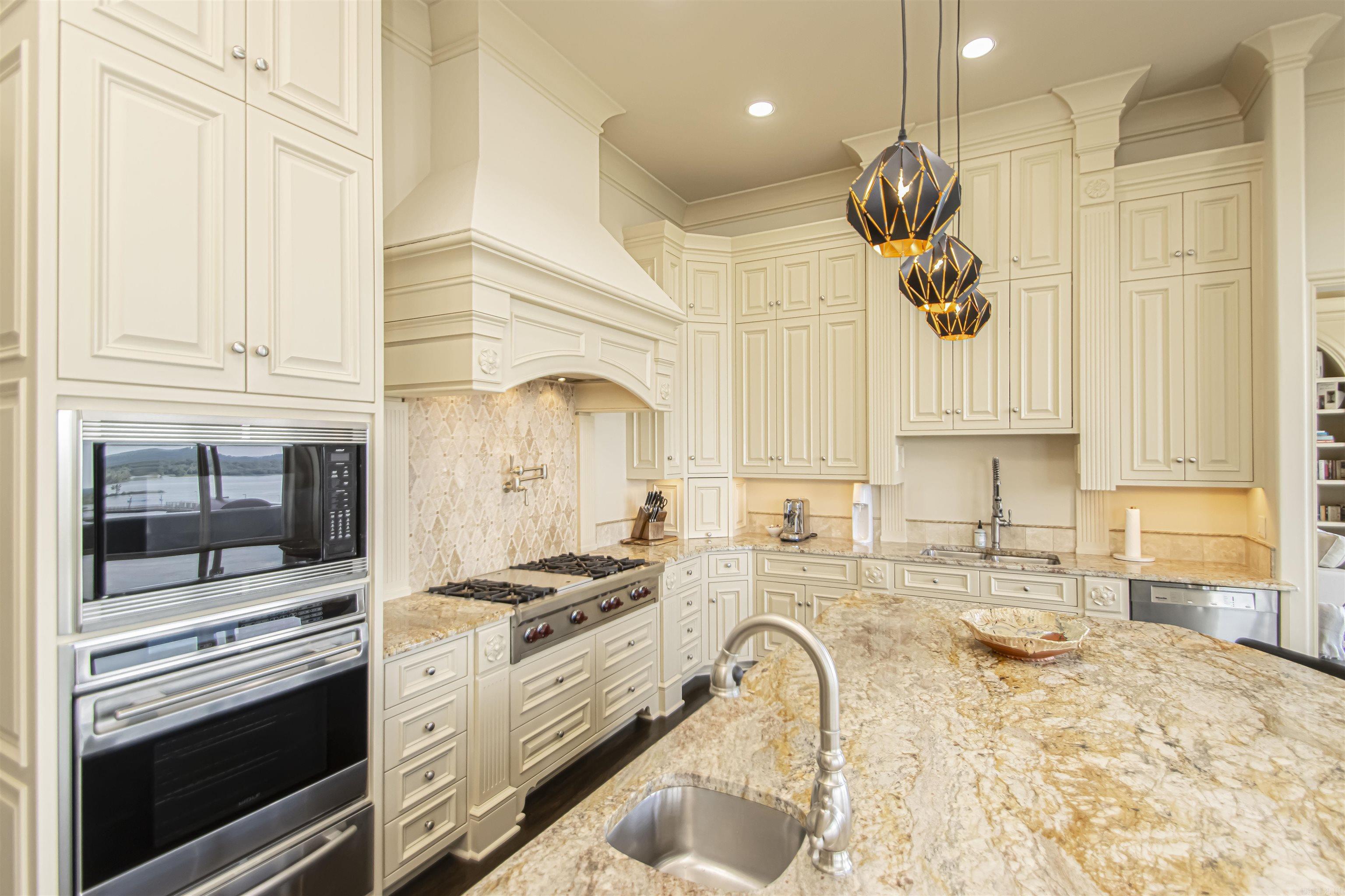 OVERLOOK PARTNERS ADDN - Residential