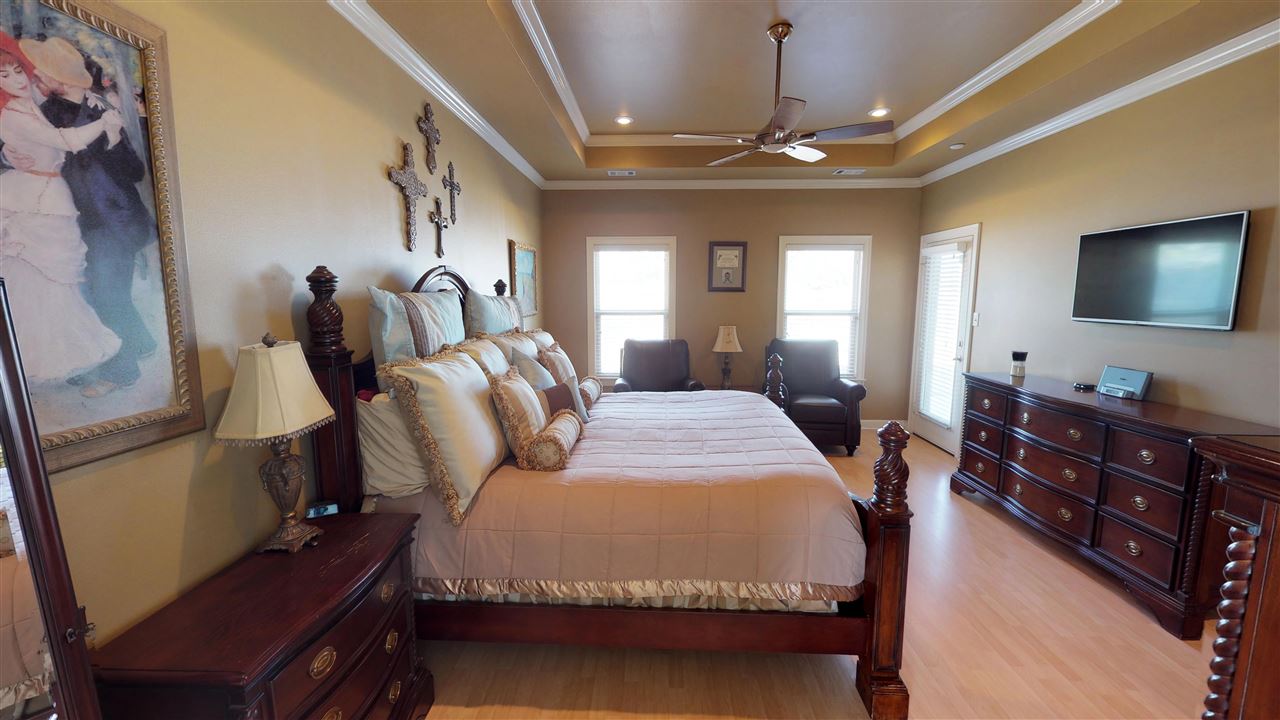HURRICANE MEADOWS - Residential