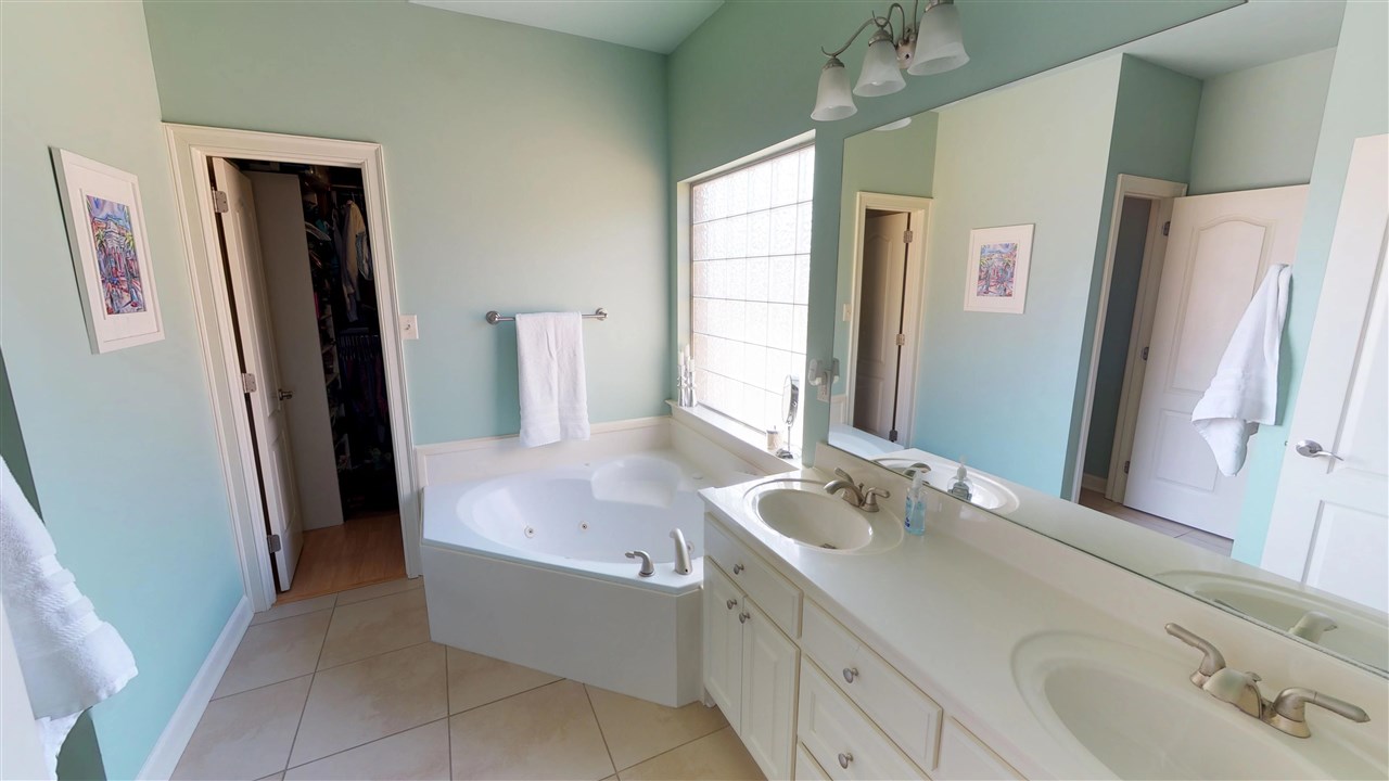 HURRICANE MEADOWS - Residential