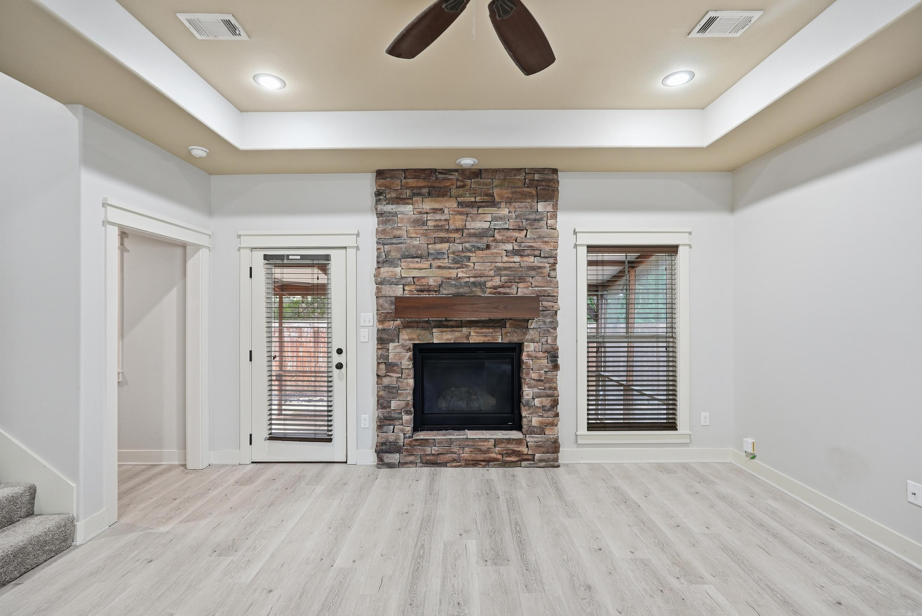 THE COVE - Residential