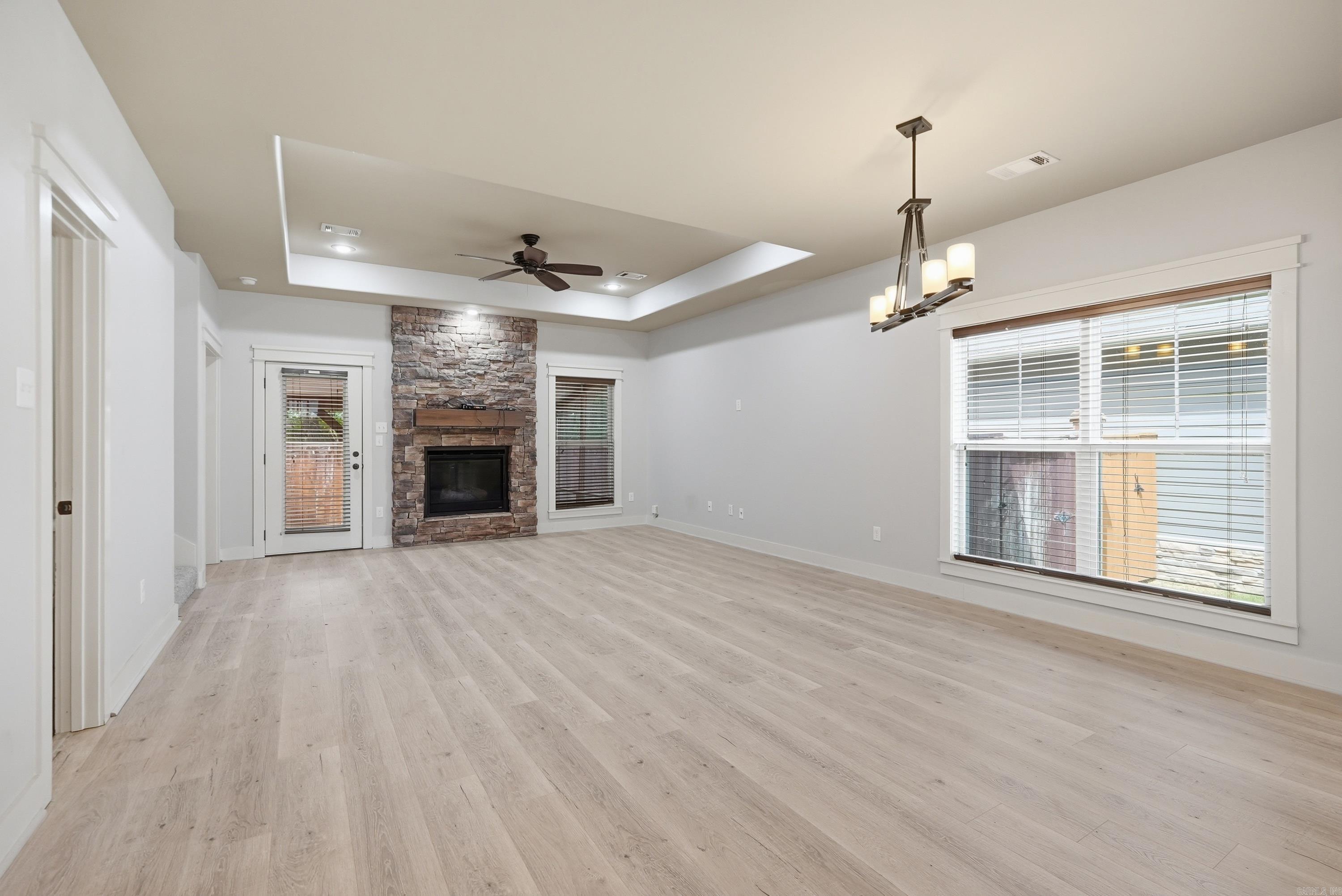 THE COVE - Residential