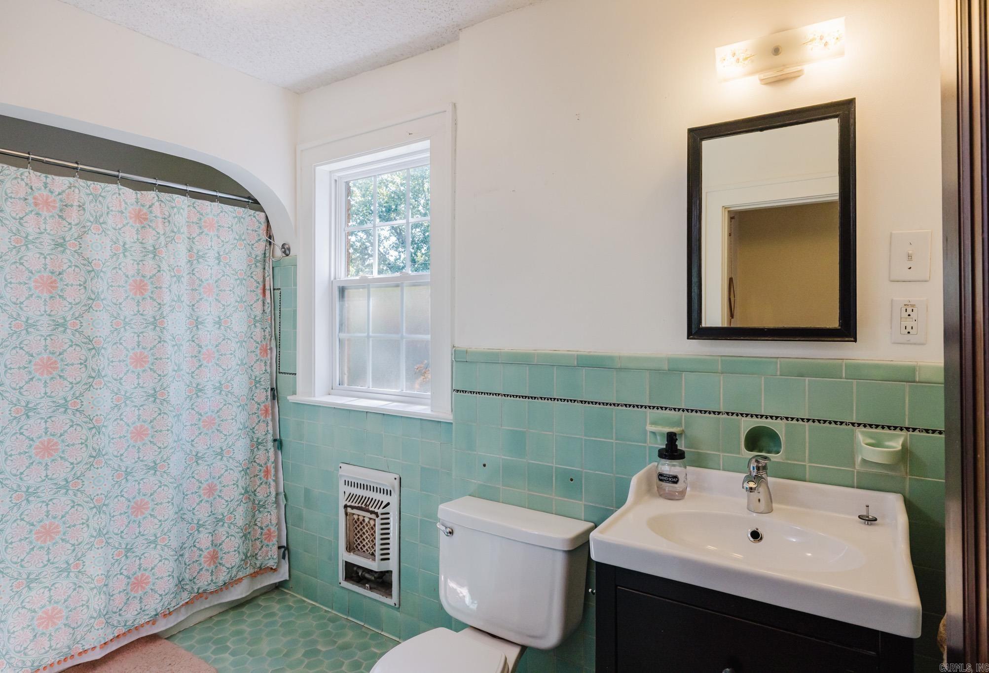 CHERRY & COX - Residential