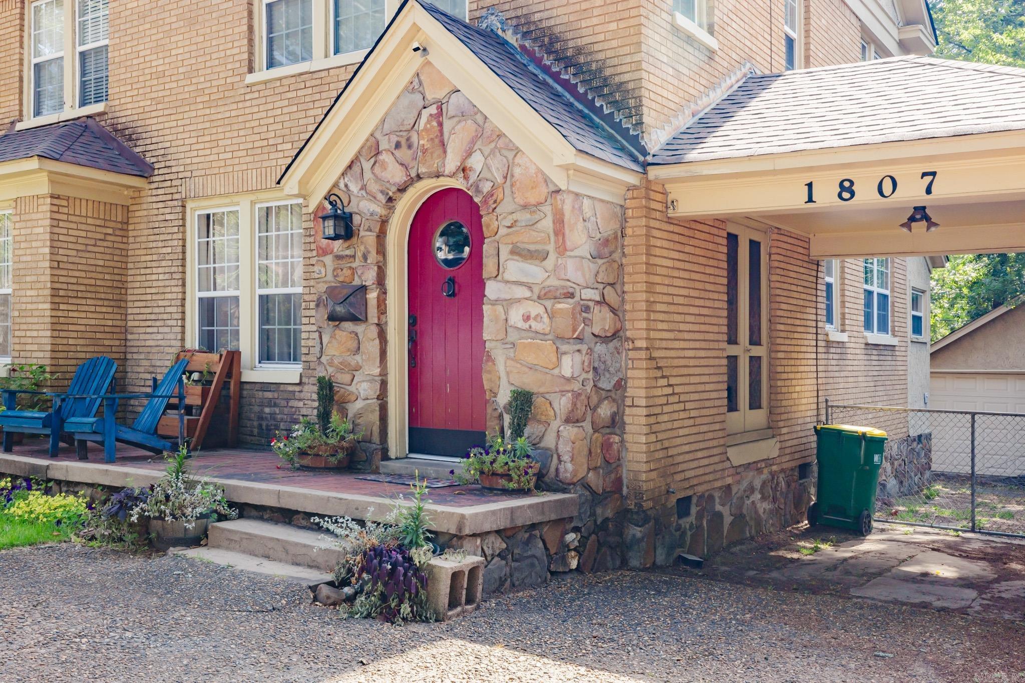 CHERRY & COX - Residential
