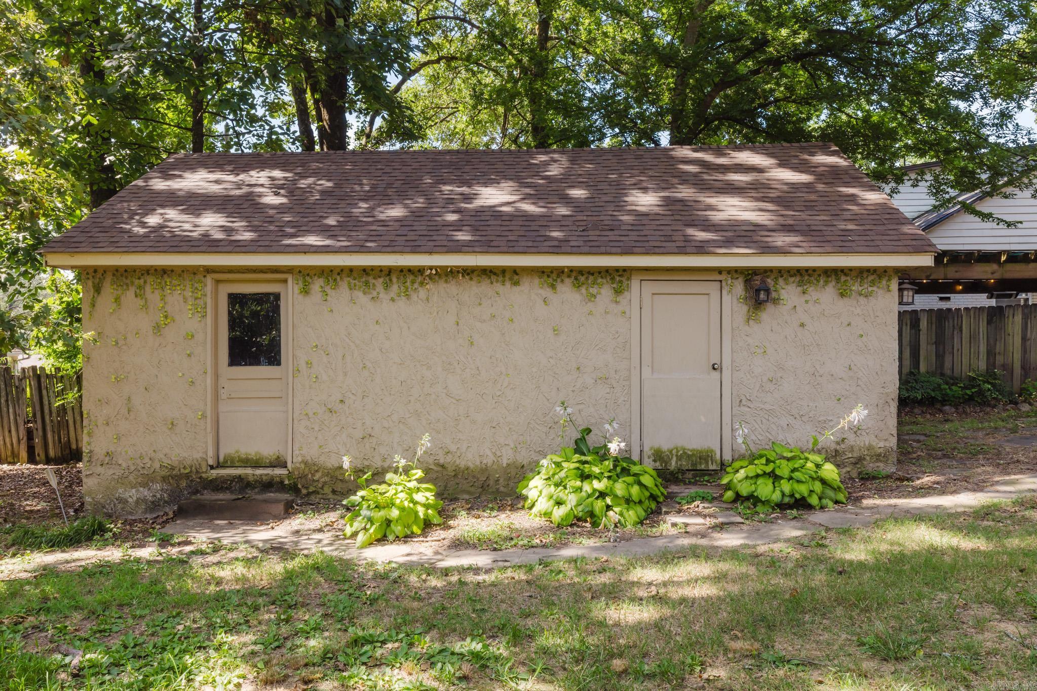 CHERRY & COX - Residential