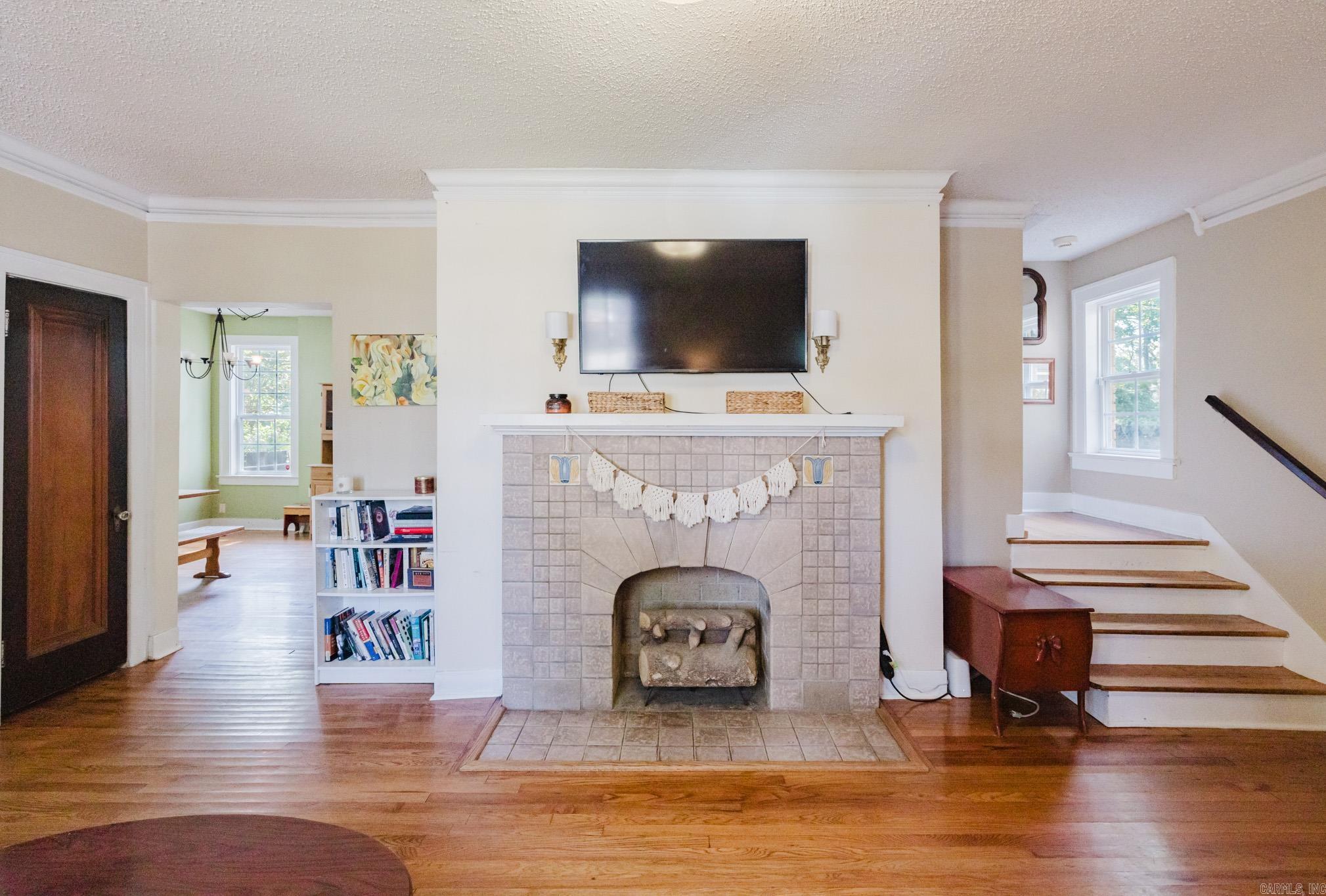 CHERRY & COX - Residential