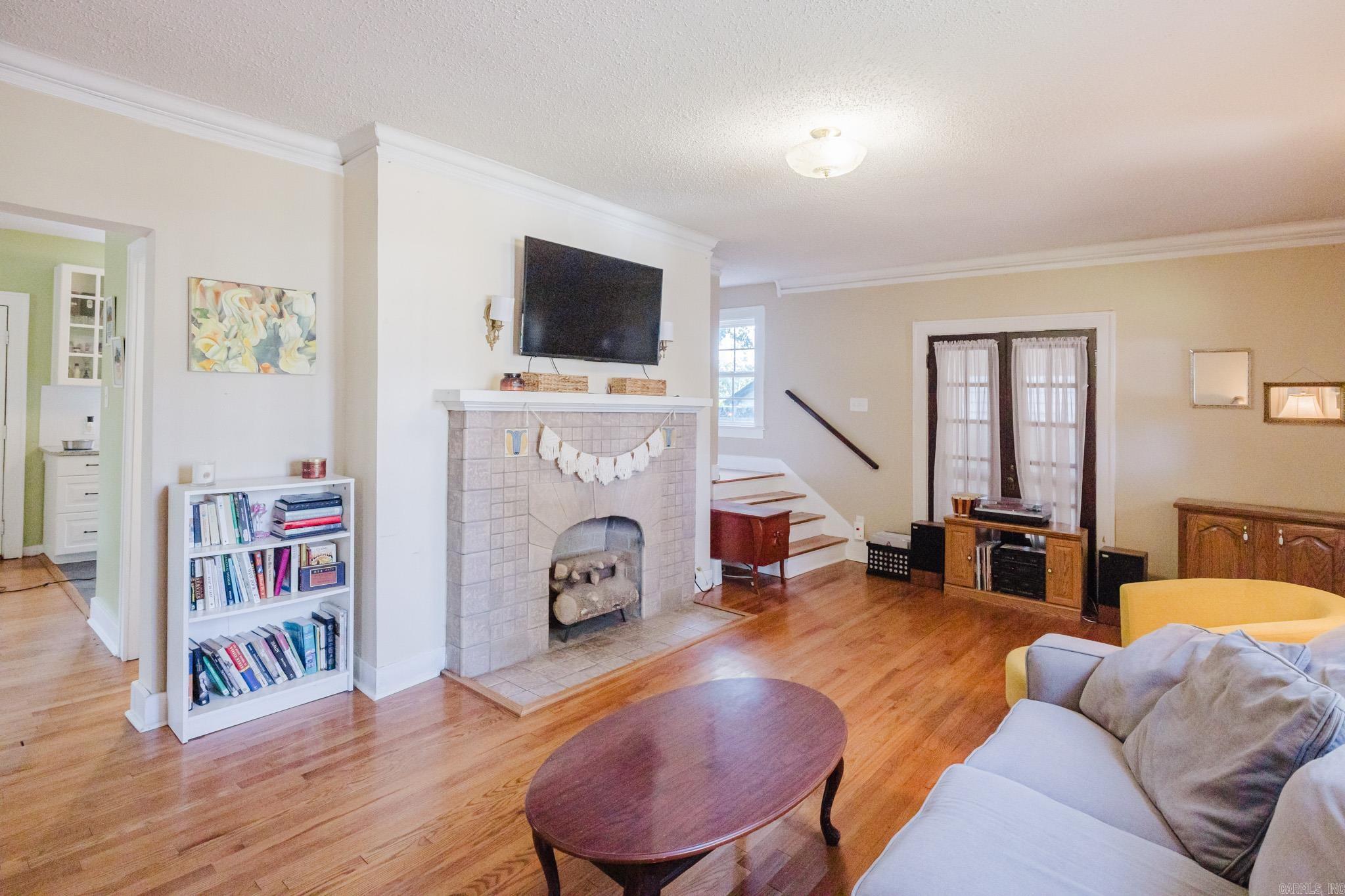 CHERRY & COX - Residential
