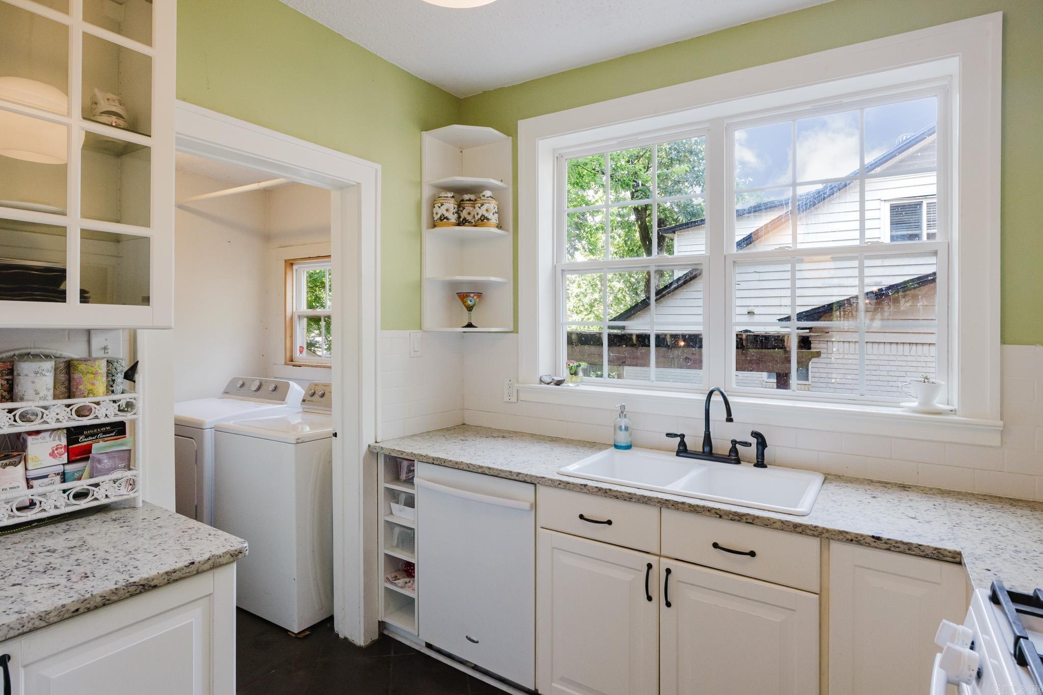 CHERRY & COX - Residential