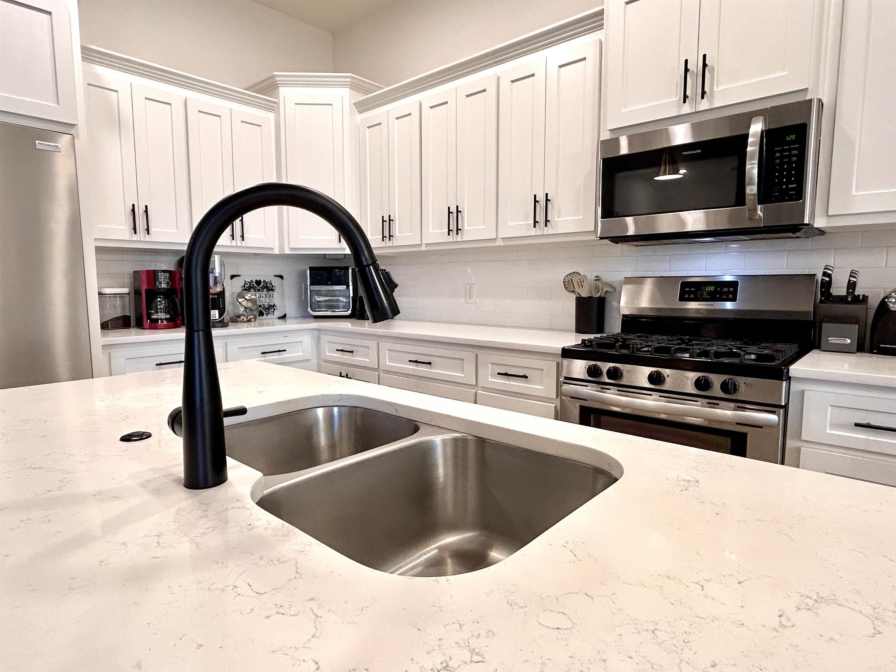 NORTHSHORE RIDGE - Residential