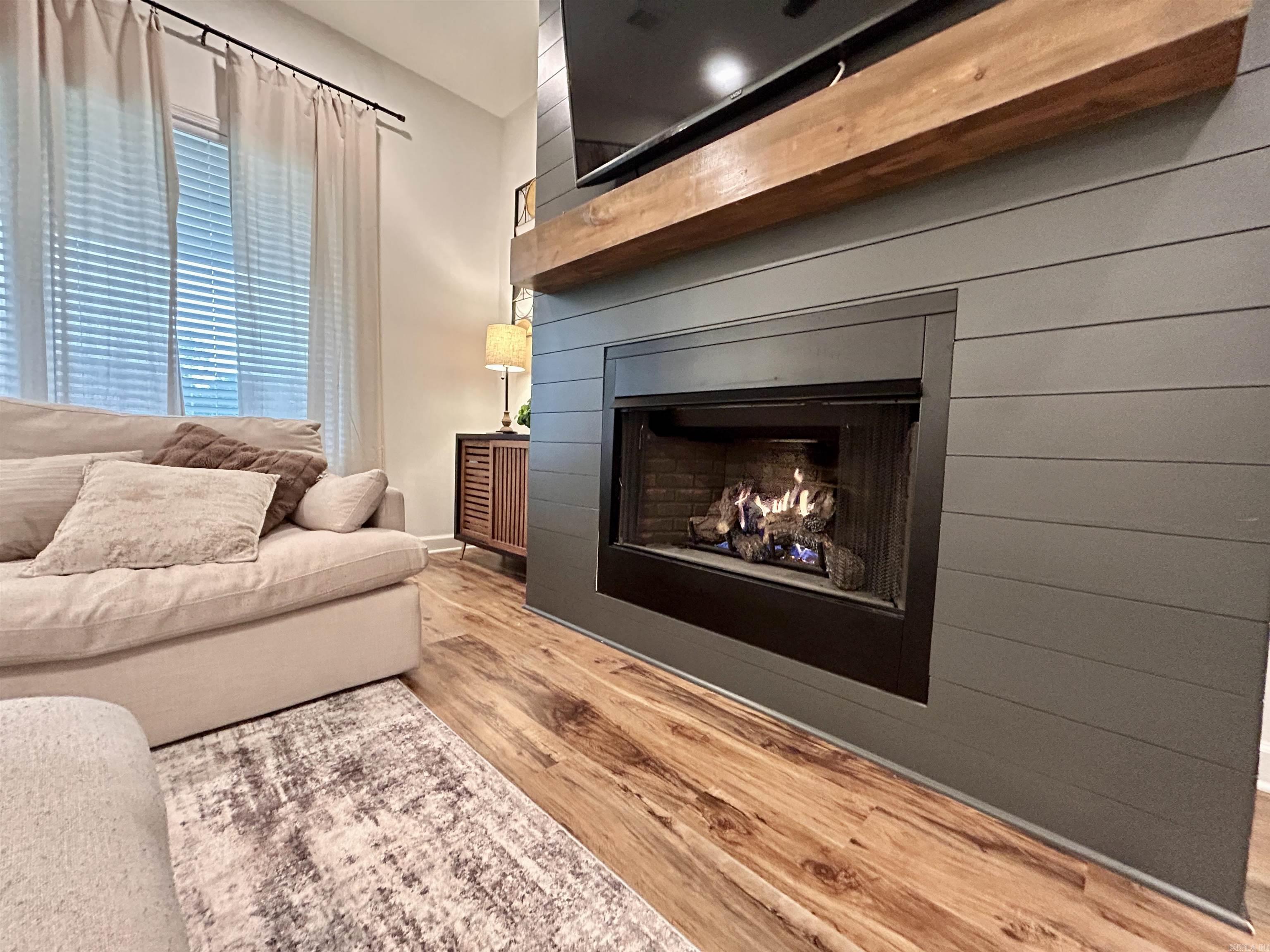 NORTHSHORE RIDGE - Residential