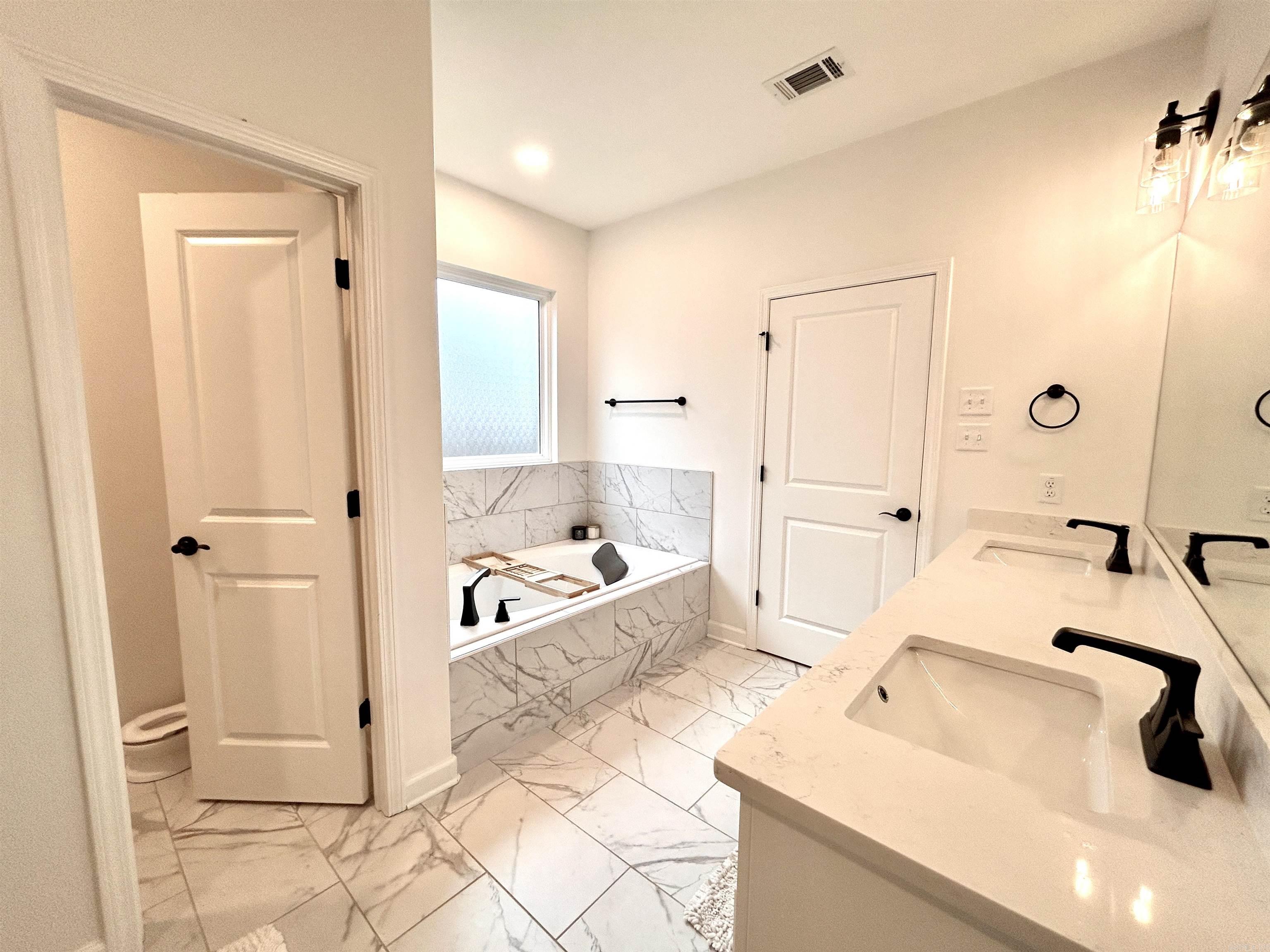NORTHSHORE RIDGE - Residential