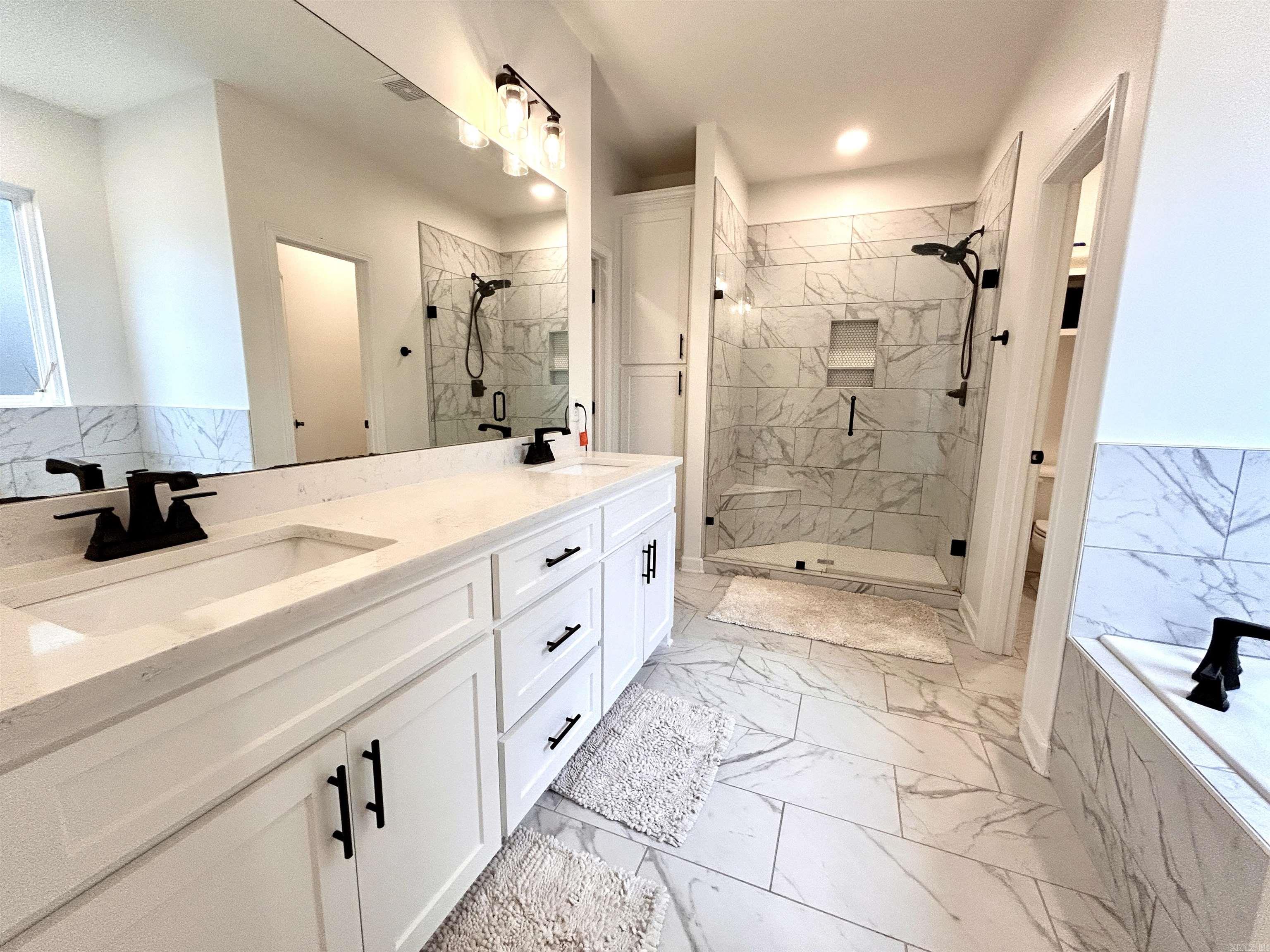 NORTHSHORE RIDGE - Residential