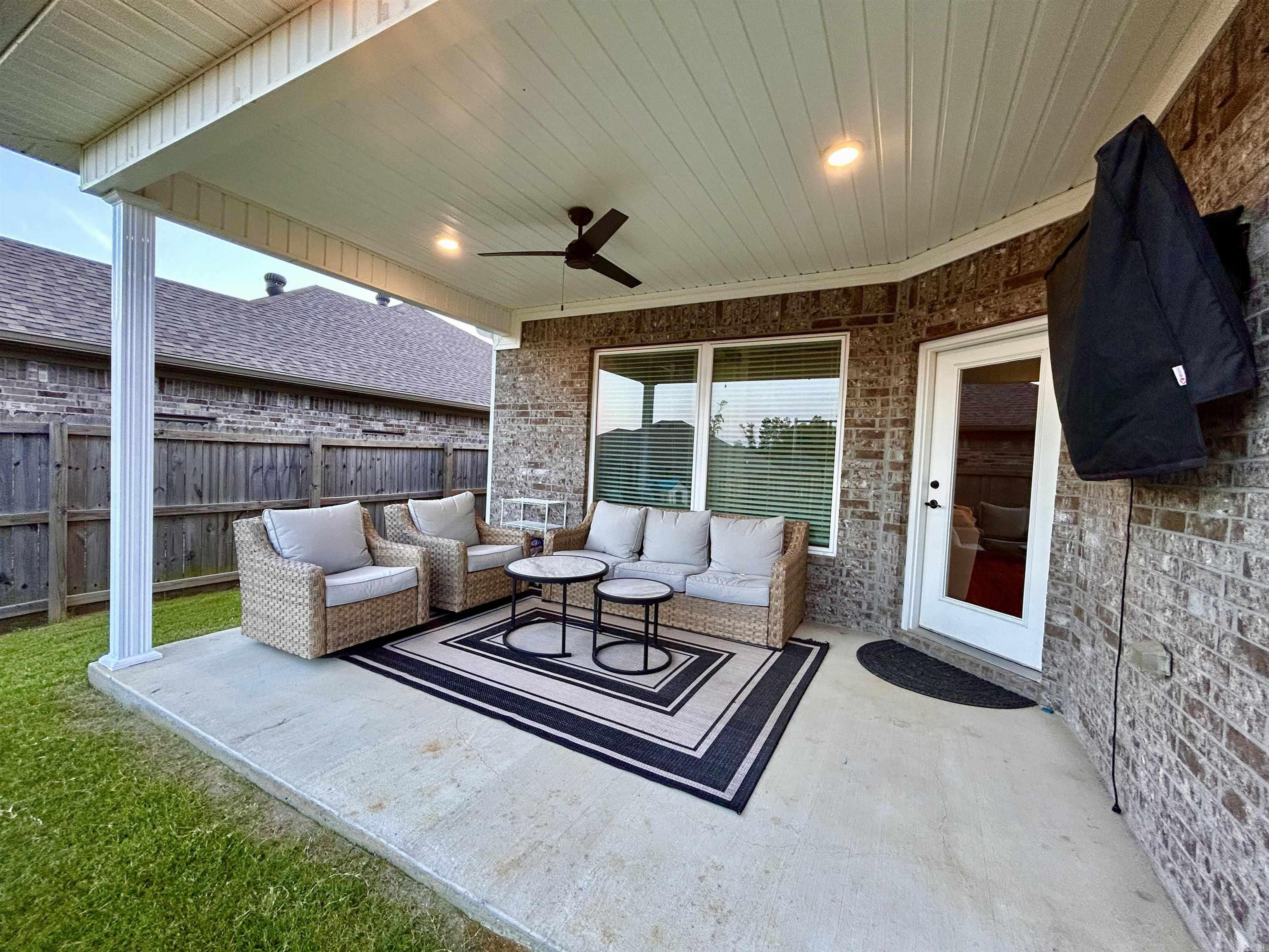 NORTHSHORE RIDGE - Residential