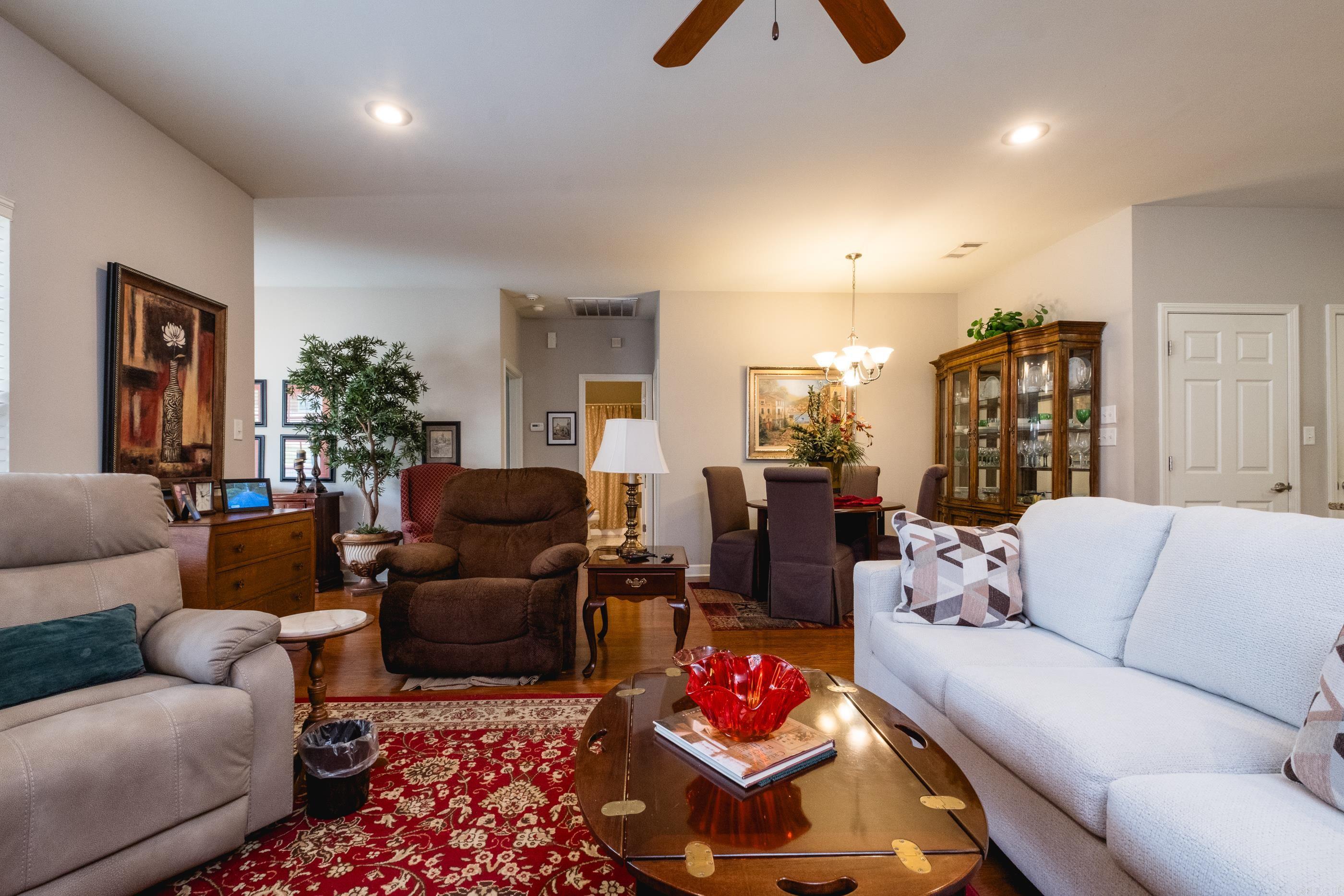 STAGECOACH VILLAGE - Residential