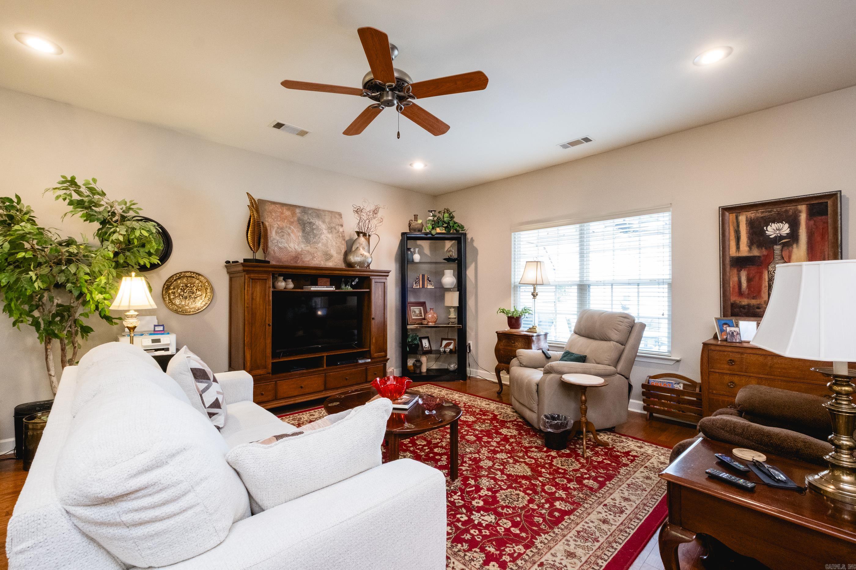 STAGECOACH VILLAGE - Residential