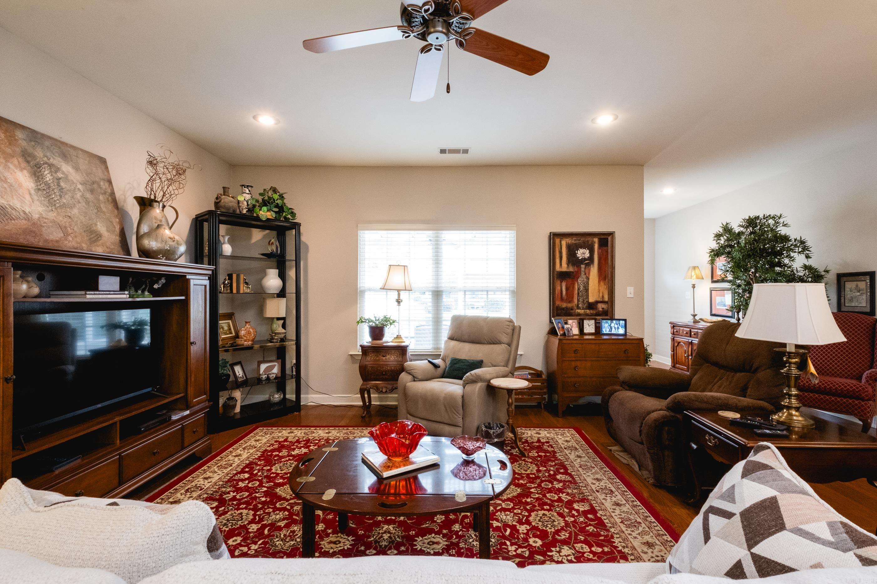 STAGECOACH VILLAGE - Residential