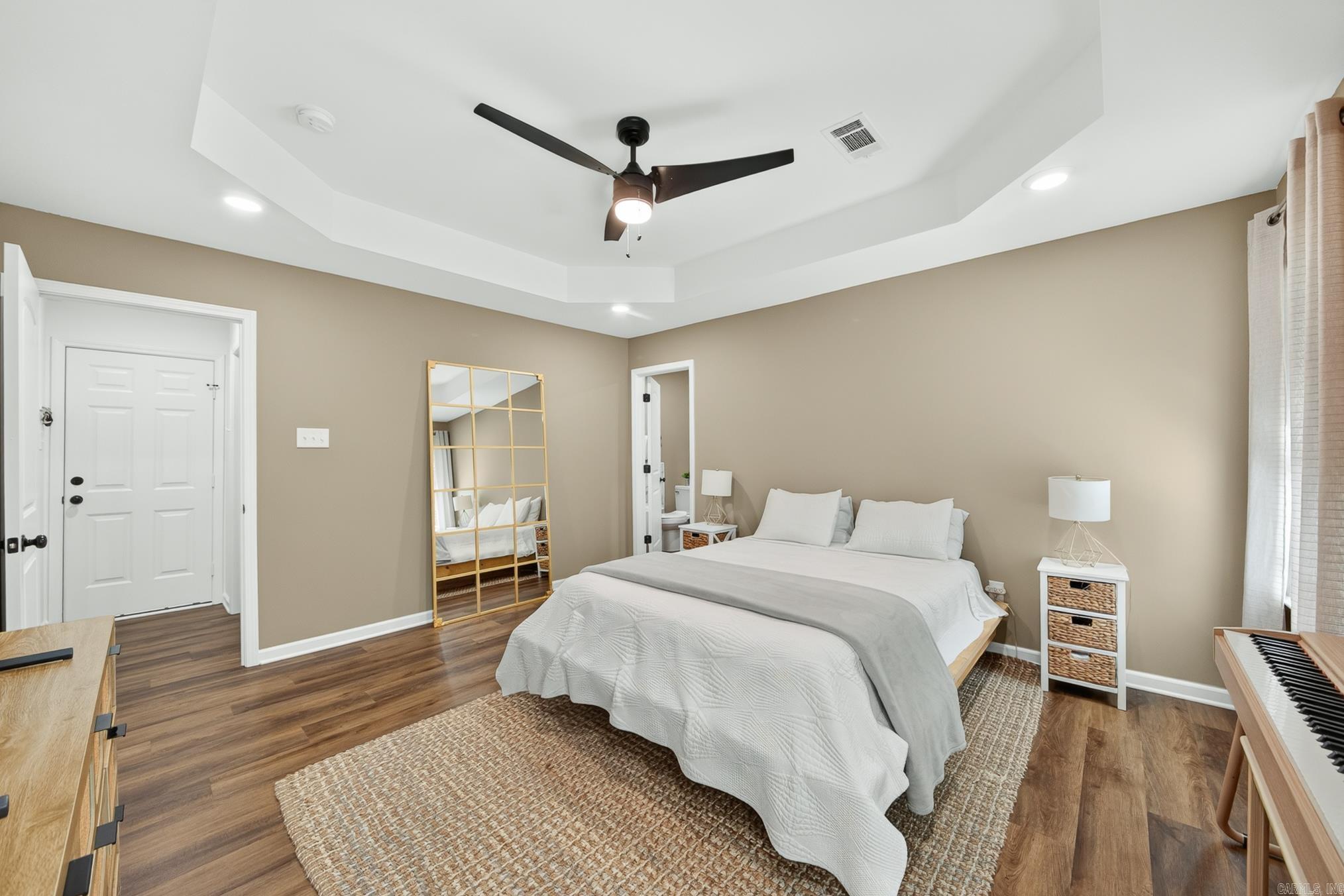 PAW'S PLACE - Residential