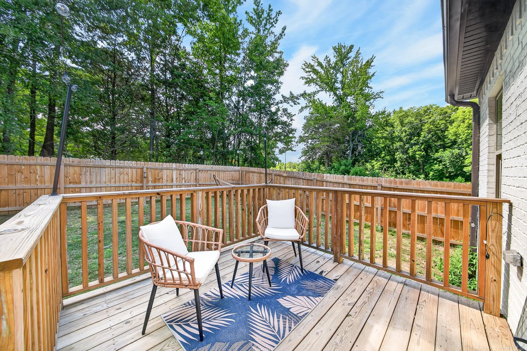 PAW'S PLACE - Residential