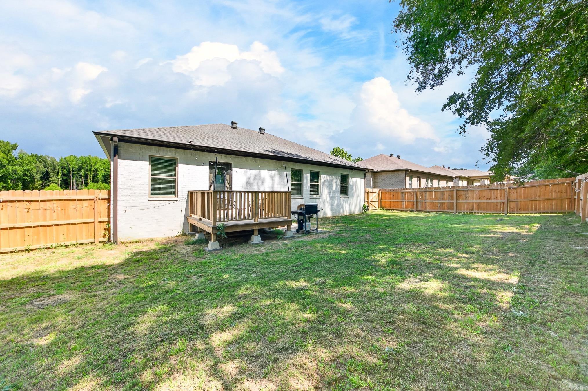 PAW'S PLACE - Residential